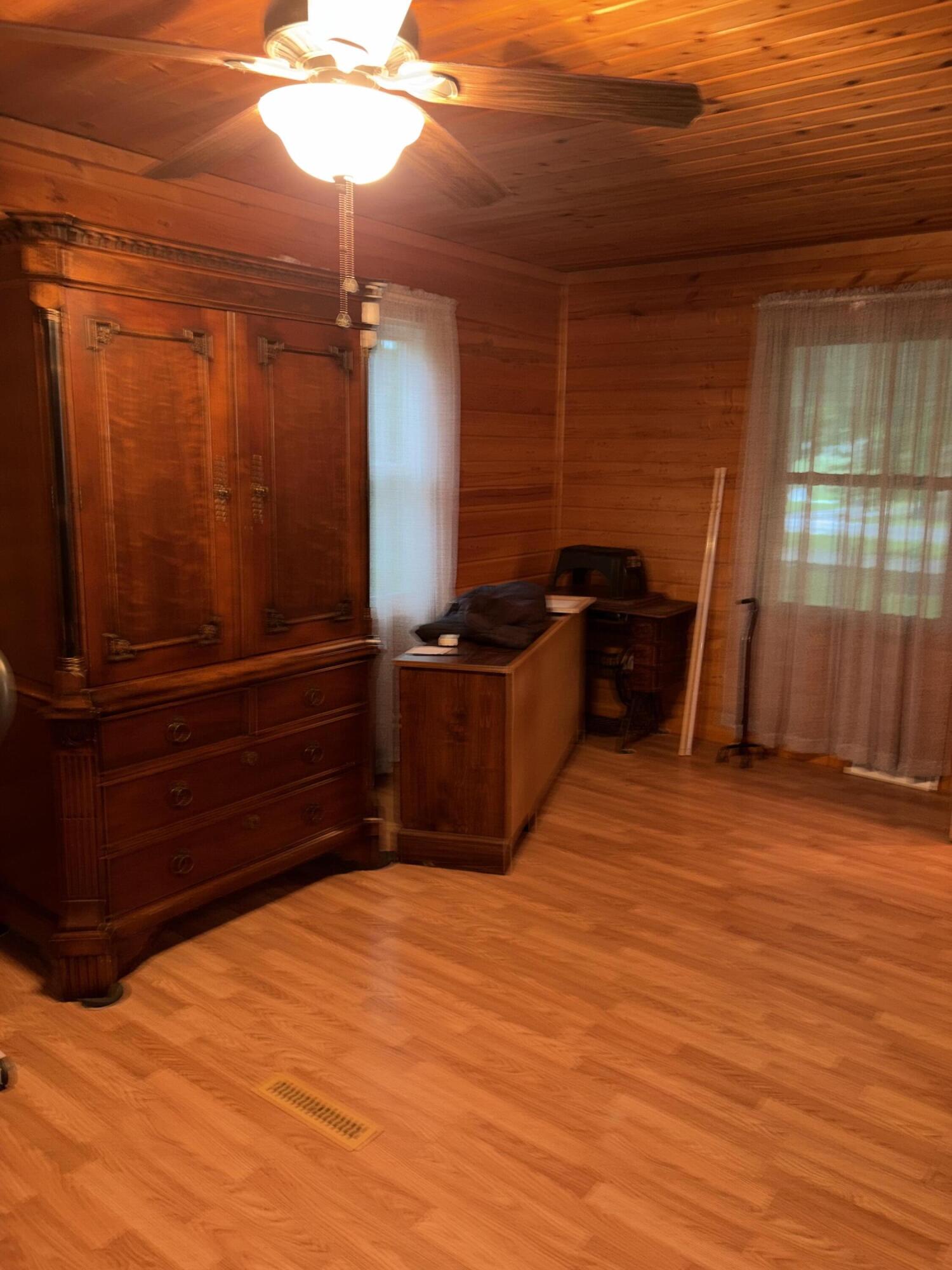 595 N 750 W, Hobart, IN 46342; Image #9