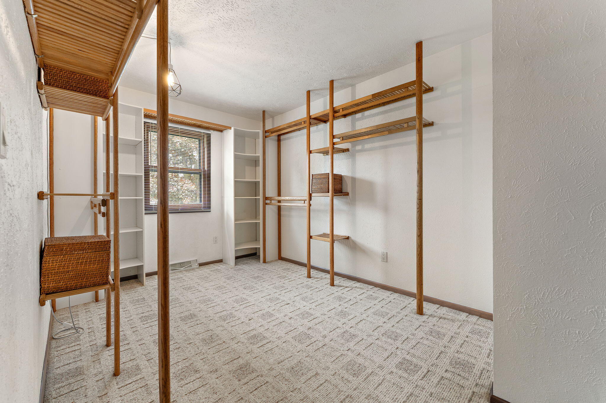 55944 Buckeye Road, Mishawaka, IN 46545; Image #16