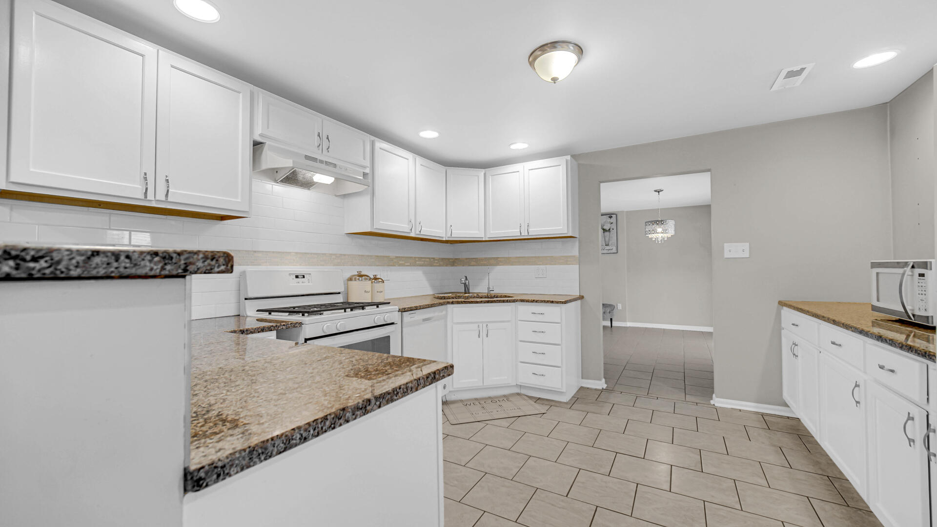55 Spectacle Drive, Valparaiso, IN 46383; Image #12