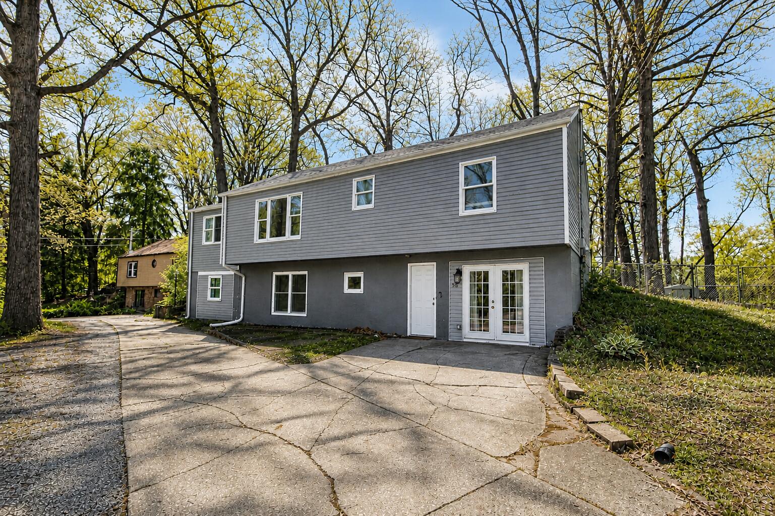 55 Spectacle Drive, Valparaiso, IN 46383; Image #2