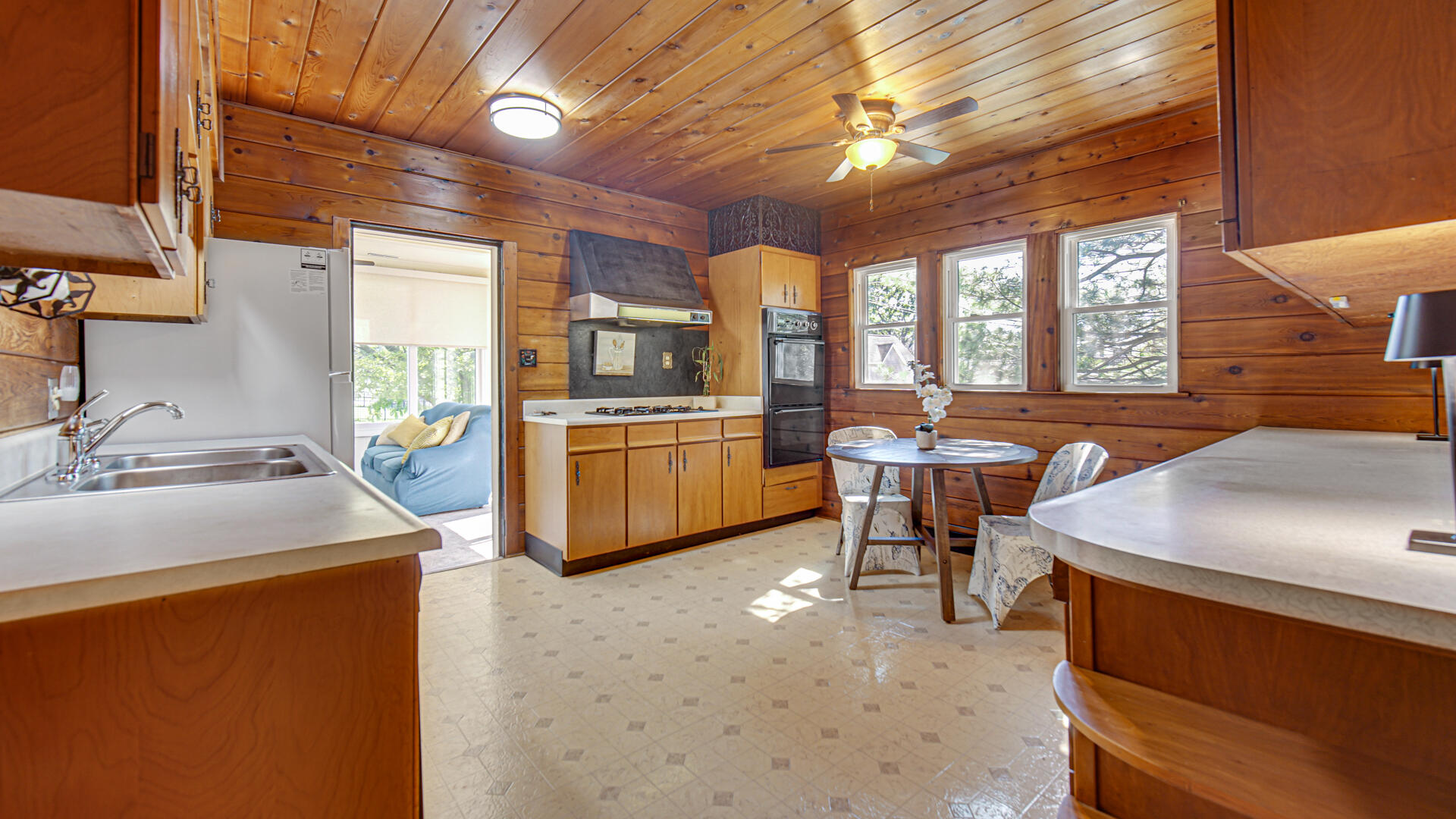 402 E Indiana Avenue, Chesterton, IN 46304; Image #11