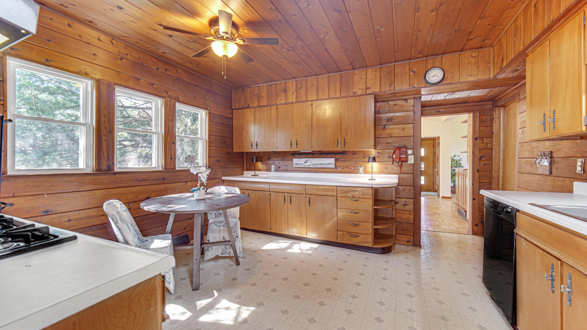 402 E Indiana Avenue, Chesterton, IN 46304; Image #12