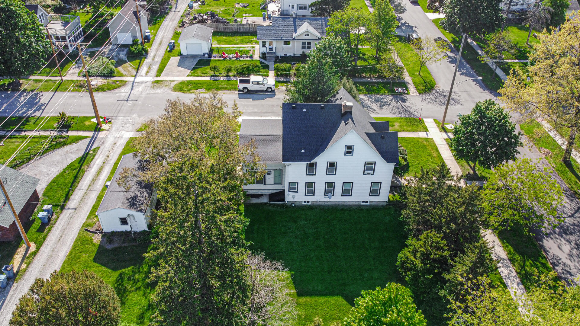 402 E Indiana Avenue, Chesterton, IN 46304; Image #30