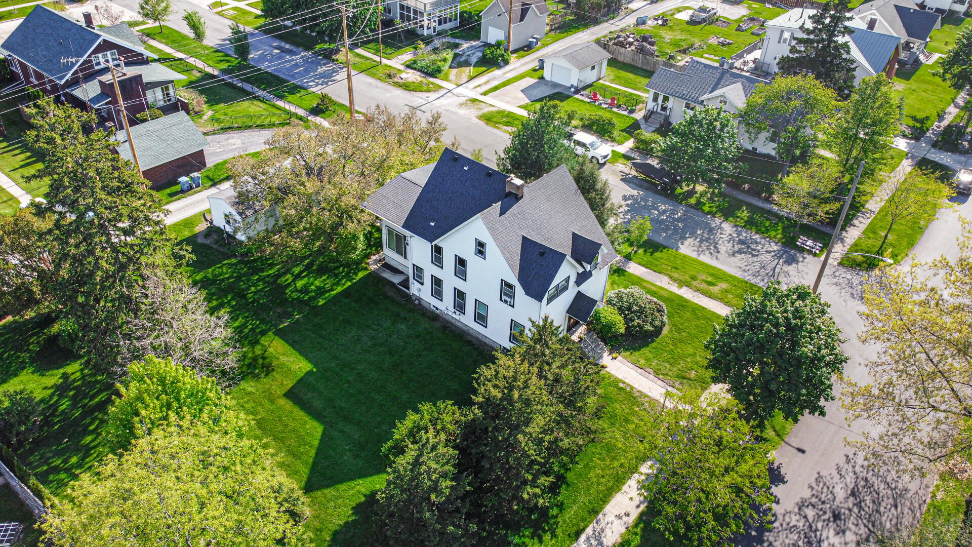 402 E Indiana Avenue, Chesterton, IN 46304; Image #31