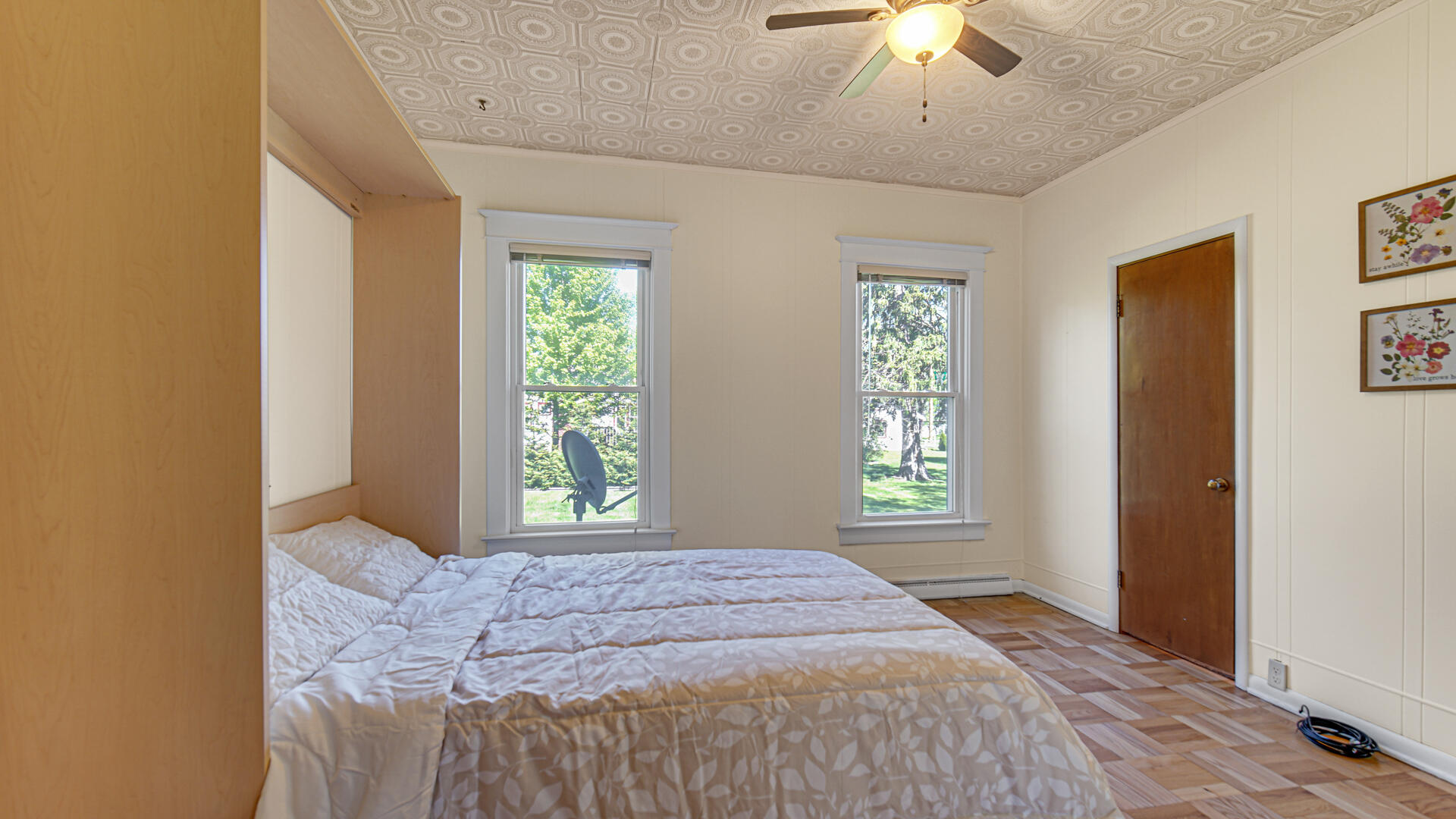 402 E Indiana Avenue, Chesterton, IN 46304; Image #8