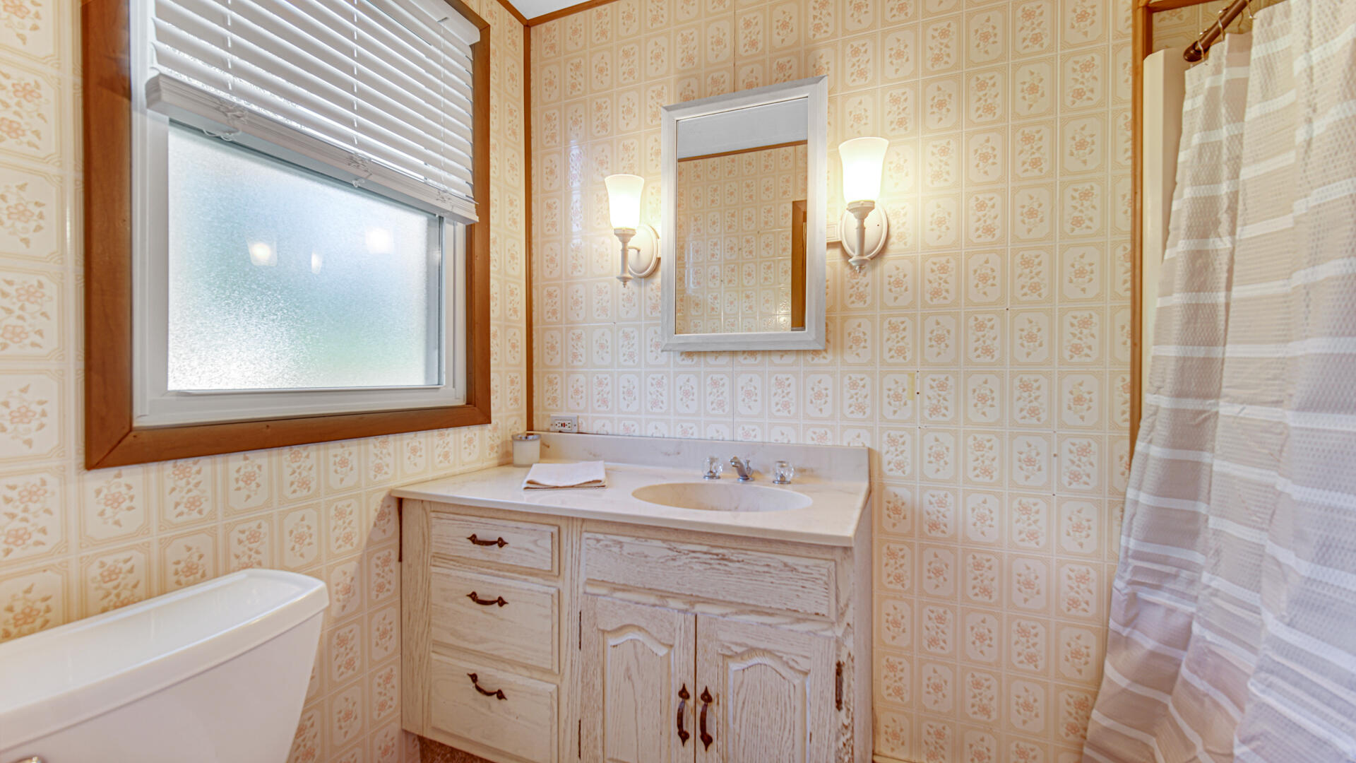 402 E Indiana Avenue, Chesterton, IN 46304; Image #9