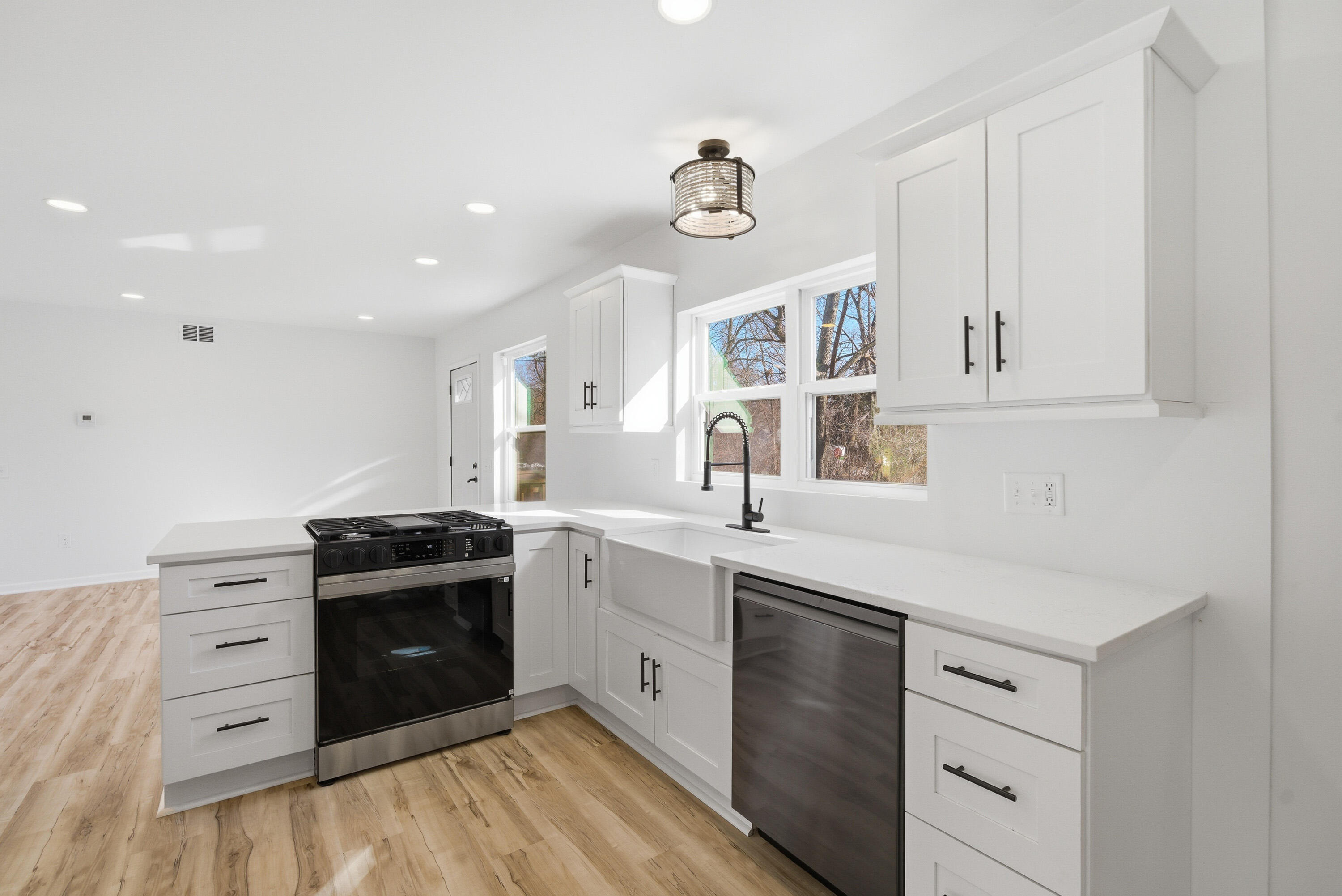 7325 Locust Avenue, Gary, IN 46403; Image #18