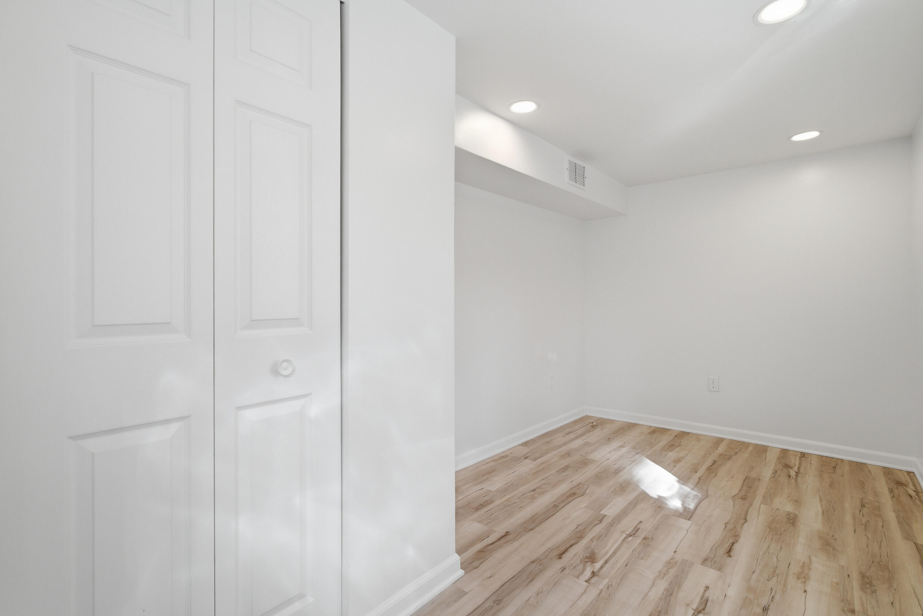 7325 Locust Avenue, Gary, IN 46403; Image #26