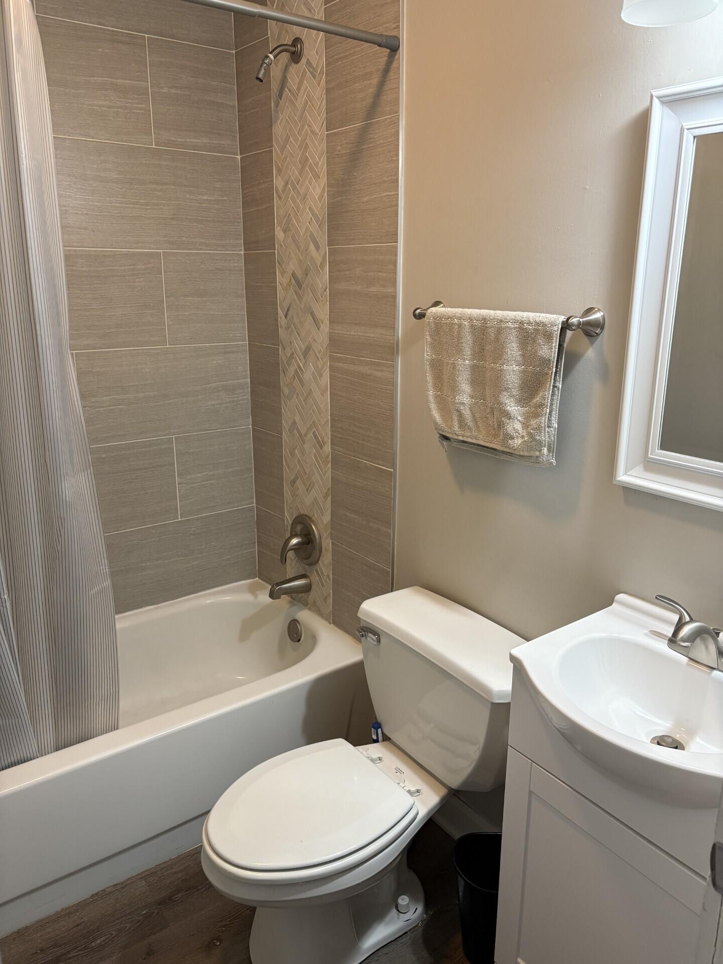 6995 Madison Street, Merrillville, IN 46410; Image #8