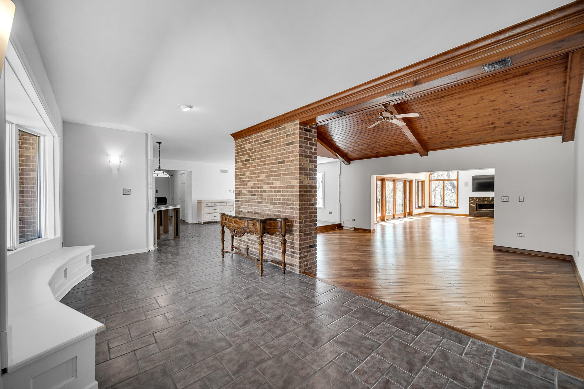 9894 W Oakridge Drive, St. John, IN 46373; Image #6