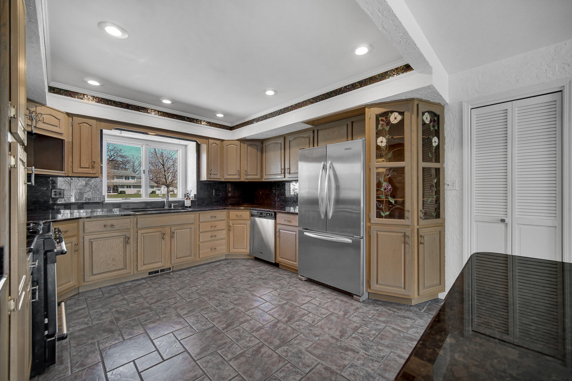 9894 W Oakridge Drive, St. John, IN 46373; Image #9