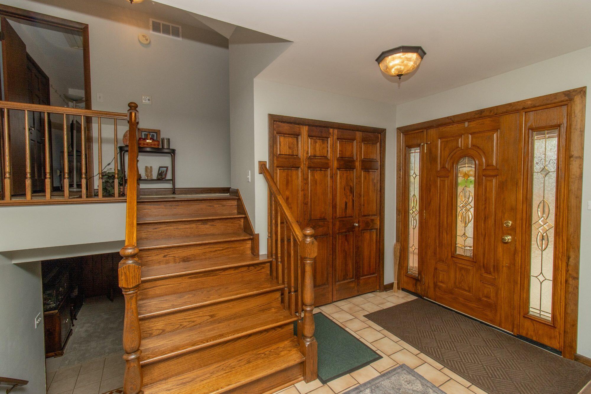9838 Redbud Road, Munster, IN 46321; Image #11
