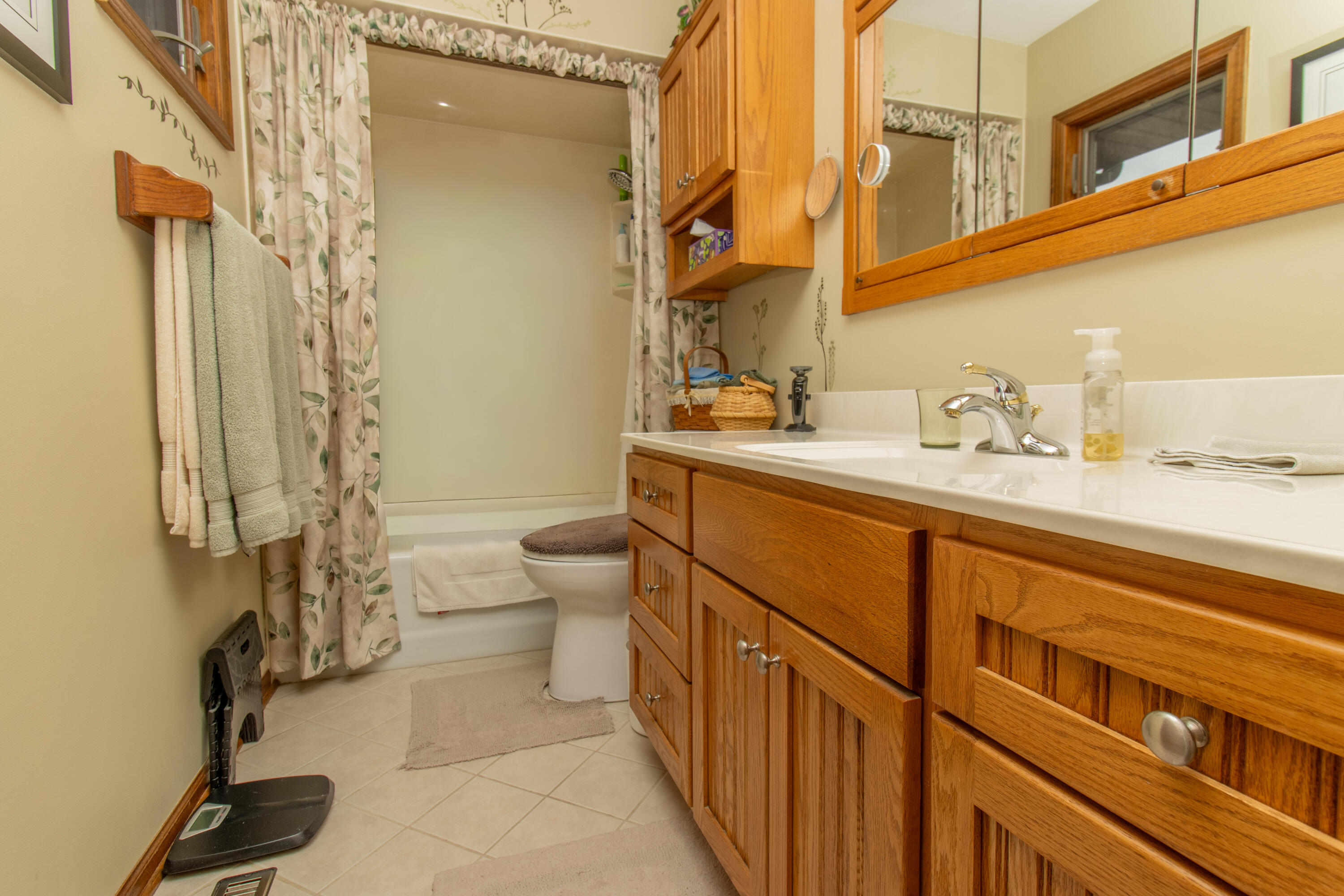 9838 Redbud Road, Munster, IN 46321; Image #14