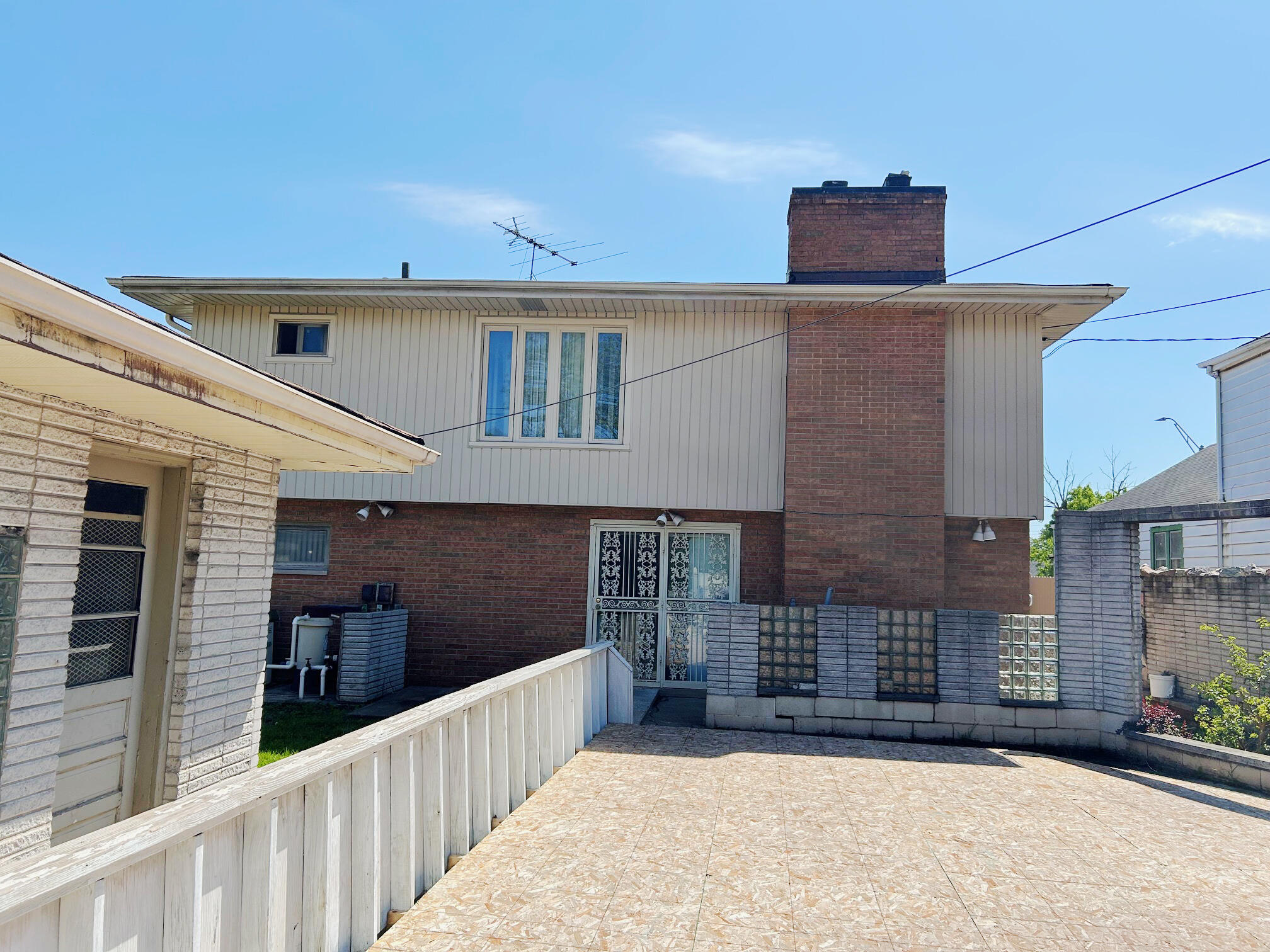 2048 Roosevelt Place, Gary, IN 46404; Image #4