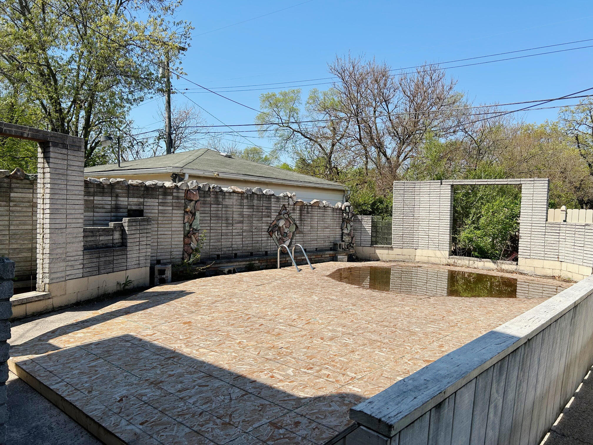 2048 Roosevelt Place, Gary, IN 46404; Image #5
