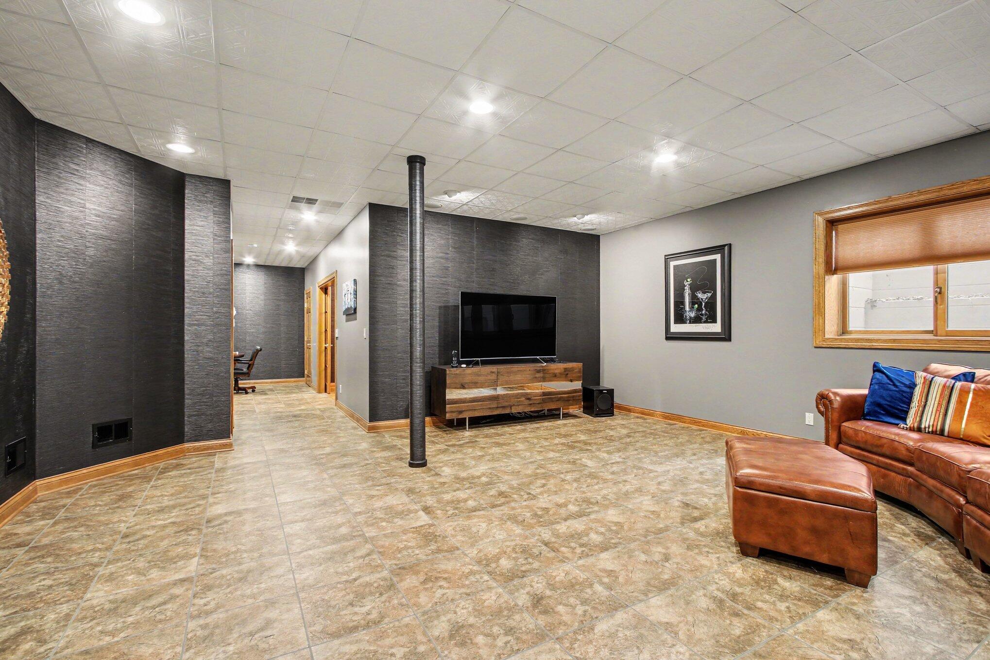 5431 E 107th Place, Crown Point, IN 46307; Image #32