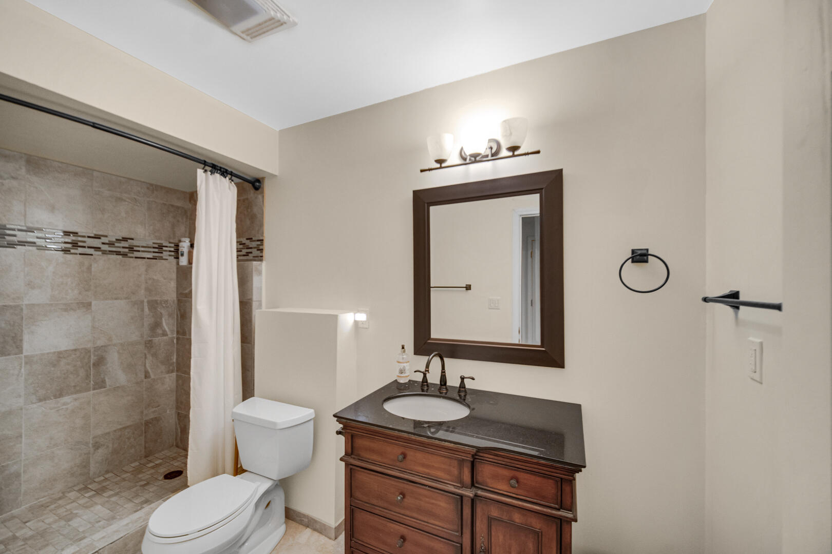1077 Mission Hills Court, Chesterton, IN 46304; Image #21