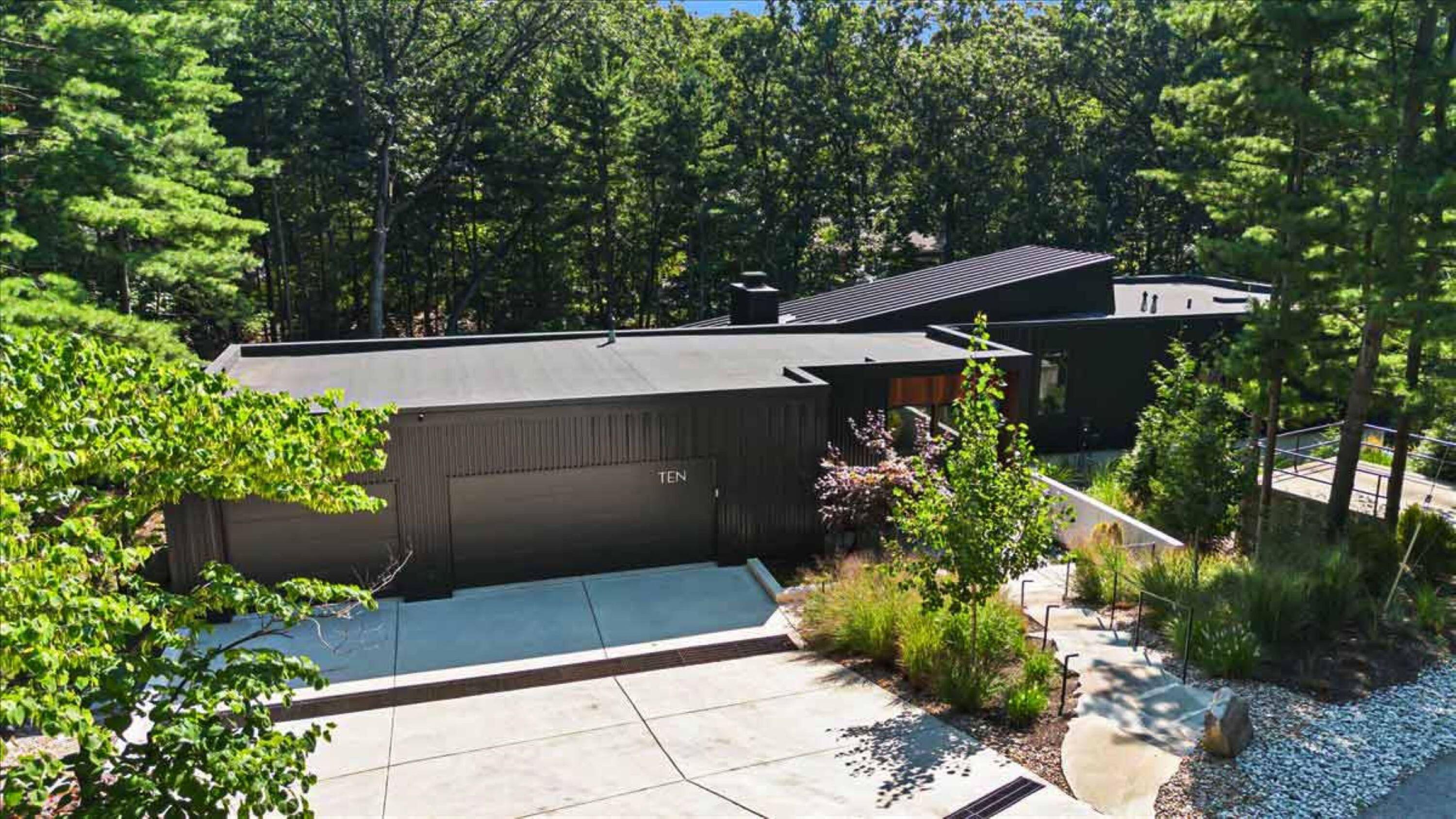 10 S Oval Avenue, Beverly Shores, IN 46301; Image #2