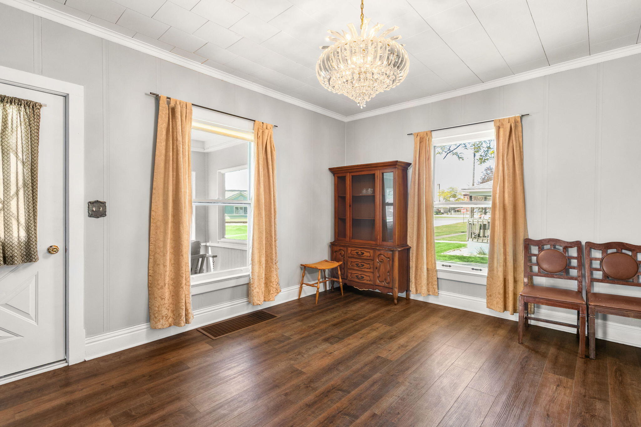 307 E Oneida Street, La Crosse, IN 46348; Image #12