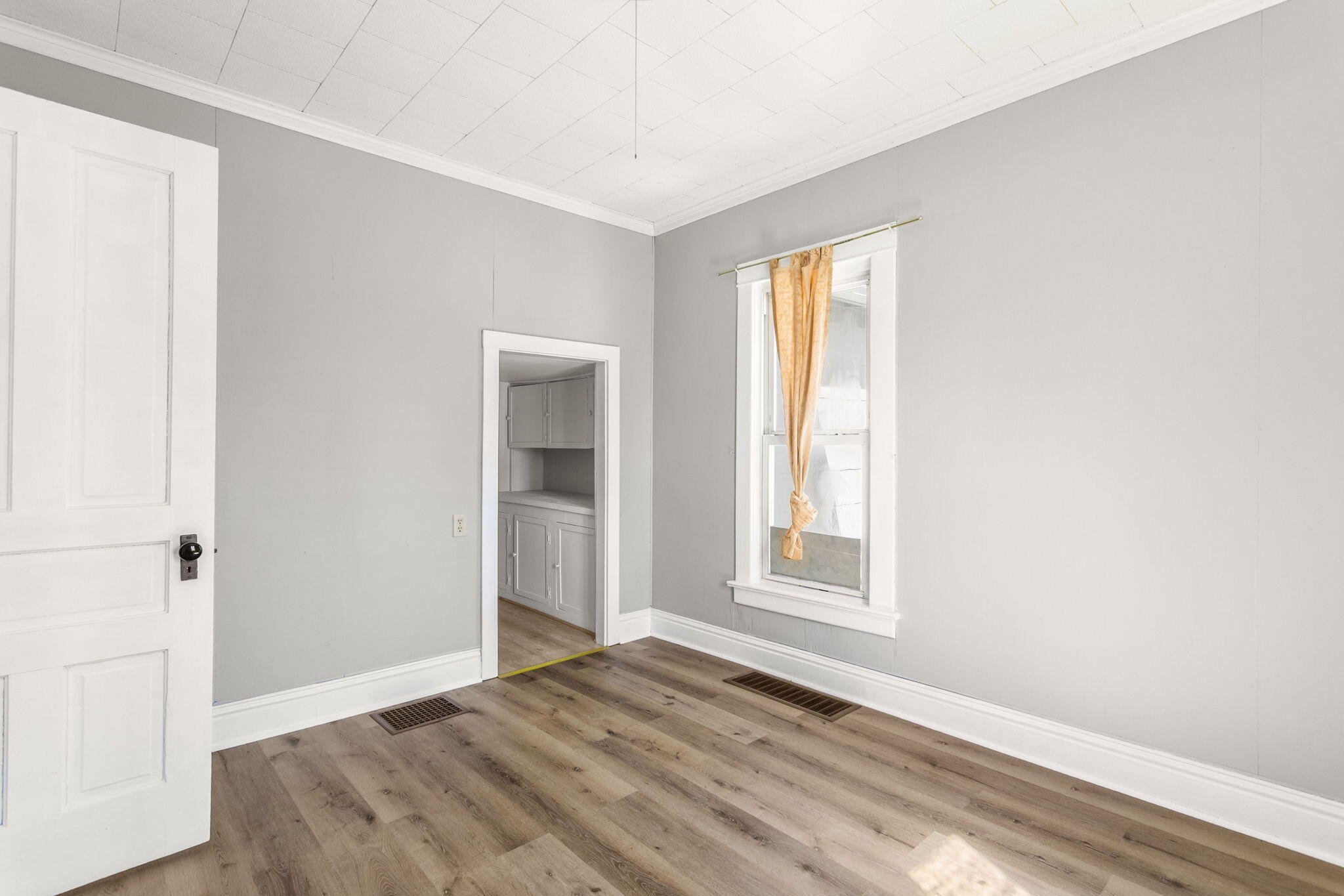 307 E Oneida Street, La Crosse, IN 46348; Image #13