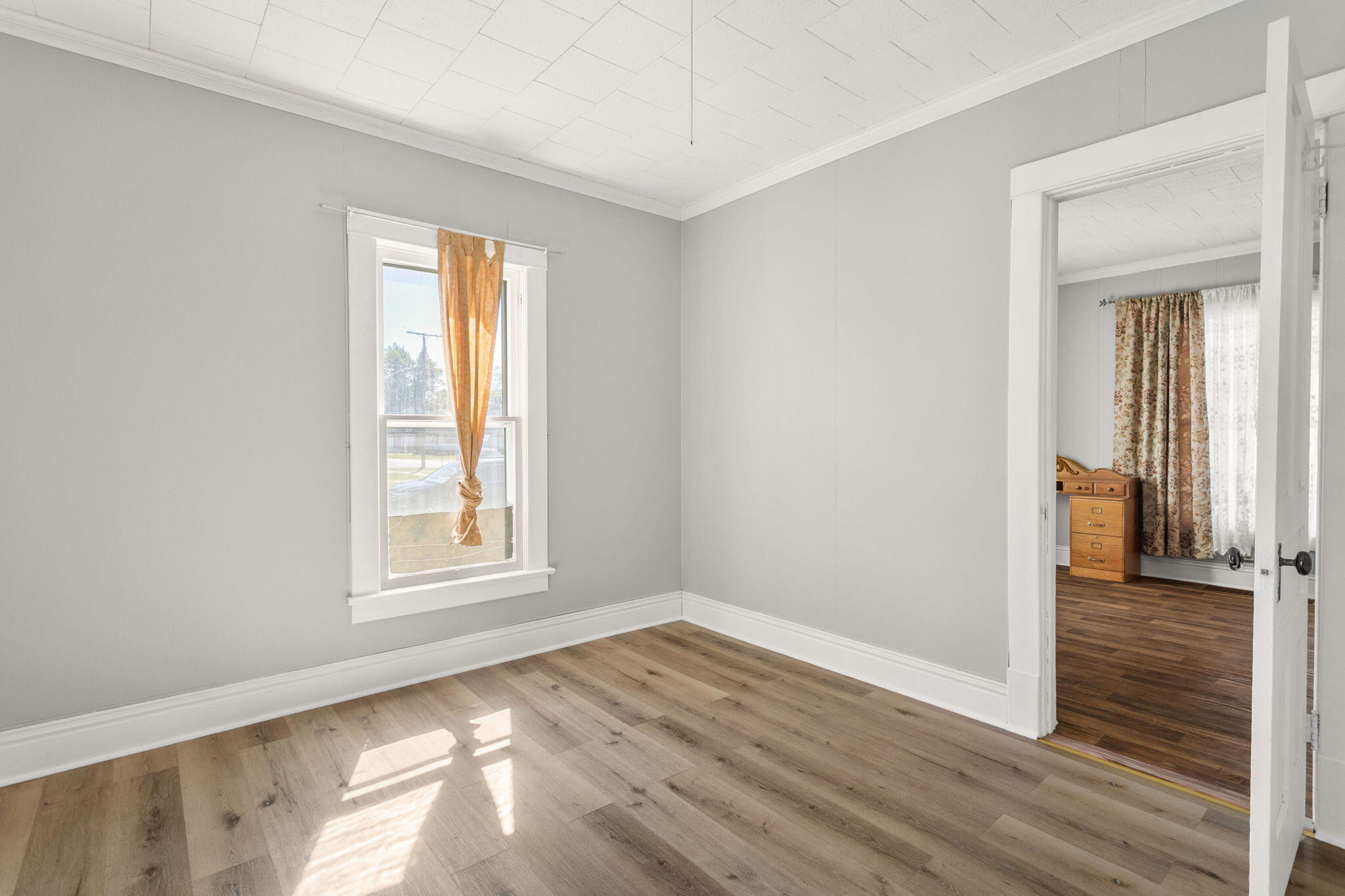 307 E Oneida Street, La Crosse, IN 46348; Image #15