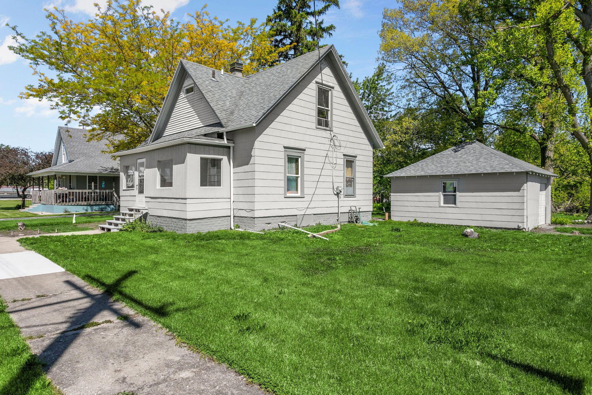 307 E Oneida Street, La Crosse, IN 46348; Image #2