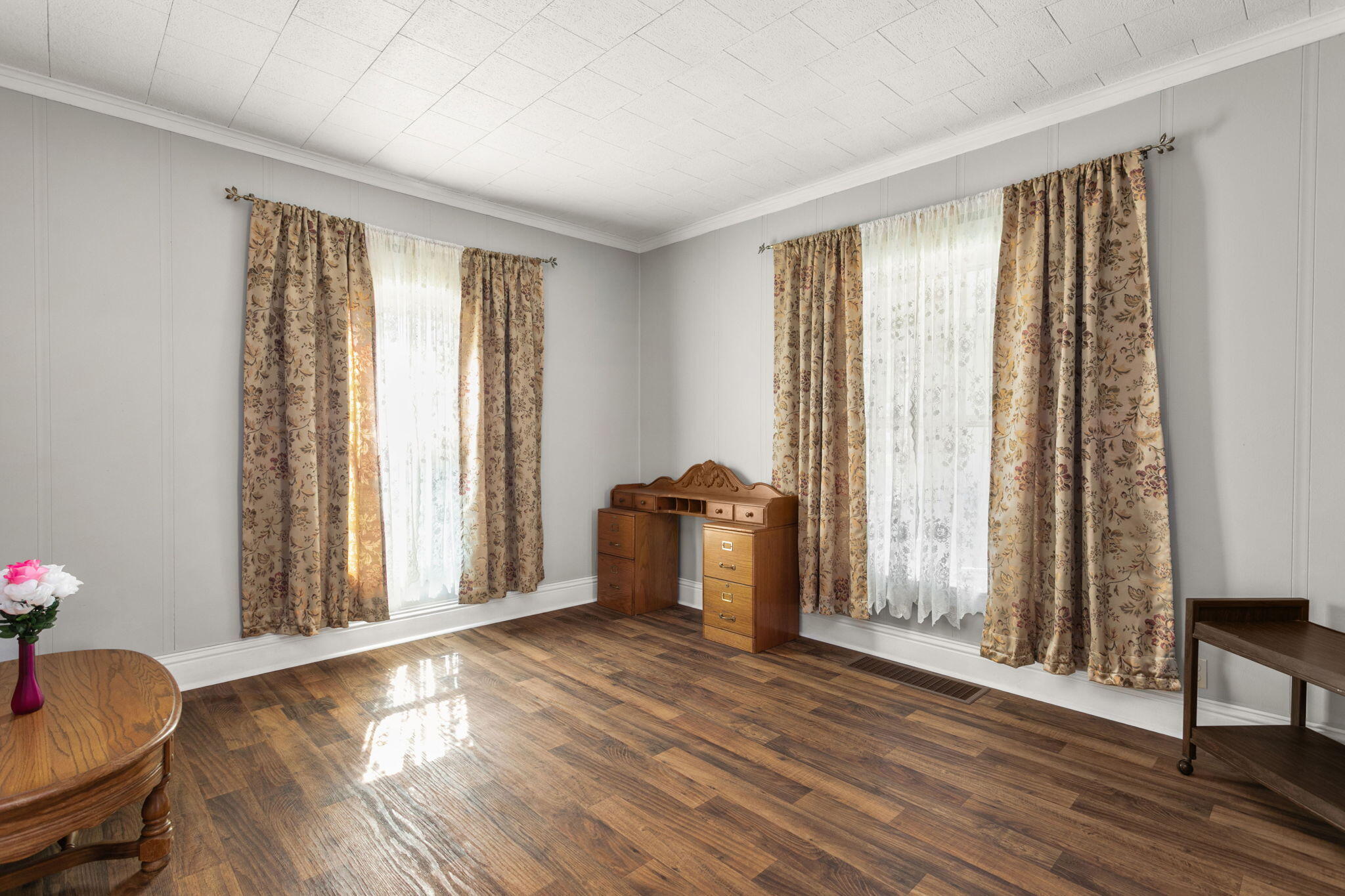 307 E Oneida Street, La Crosse, IN 46348; Image #7