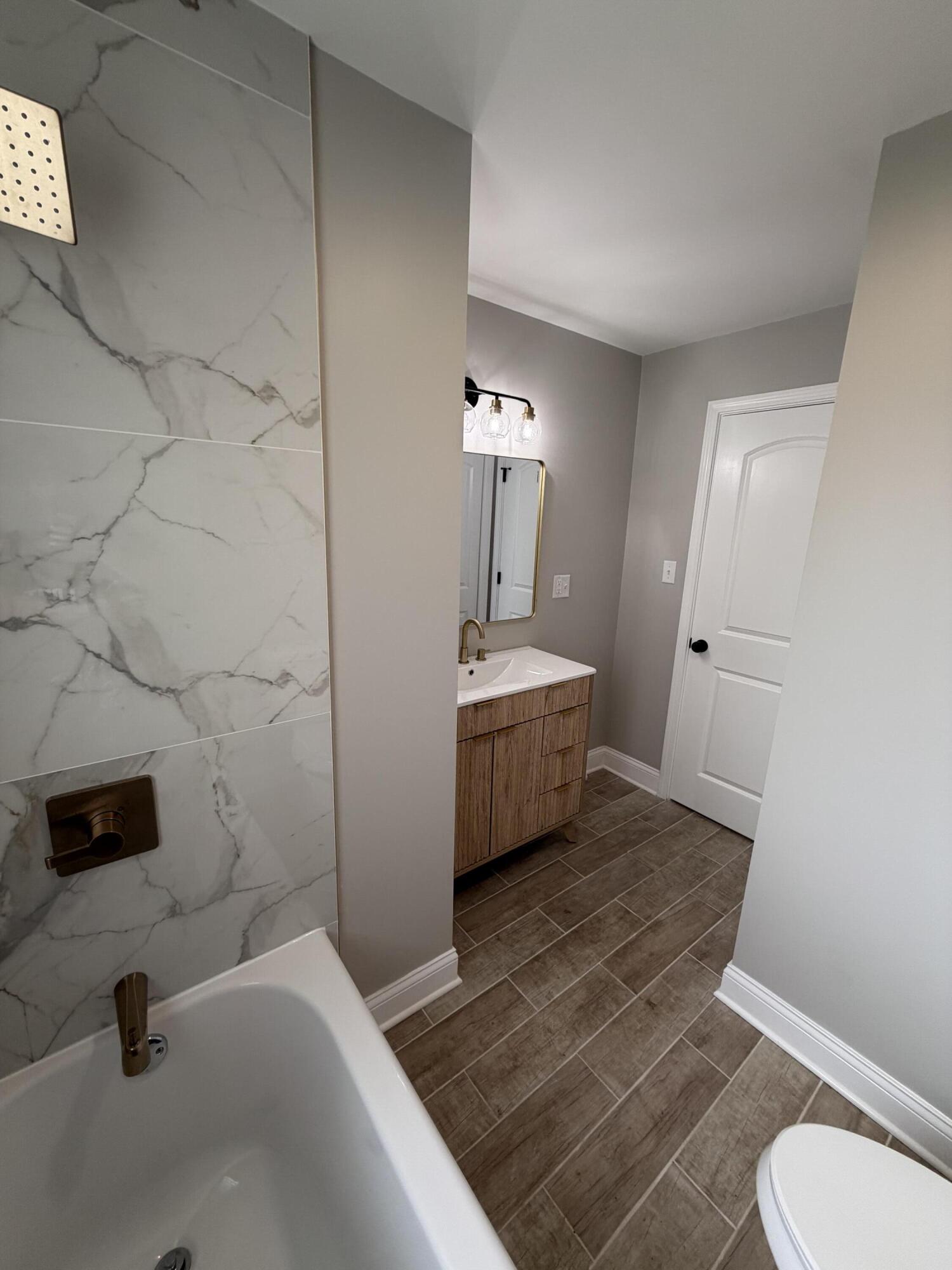 621 E 52nd Avenue, Merrillville, IN 46410; Image #11