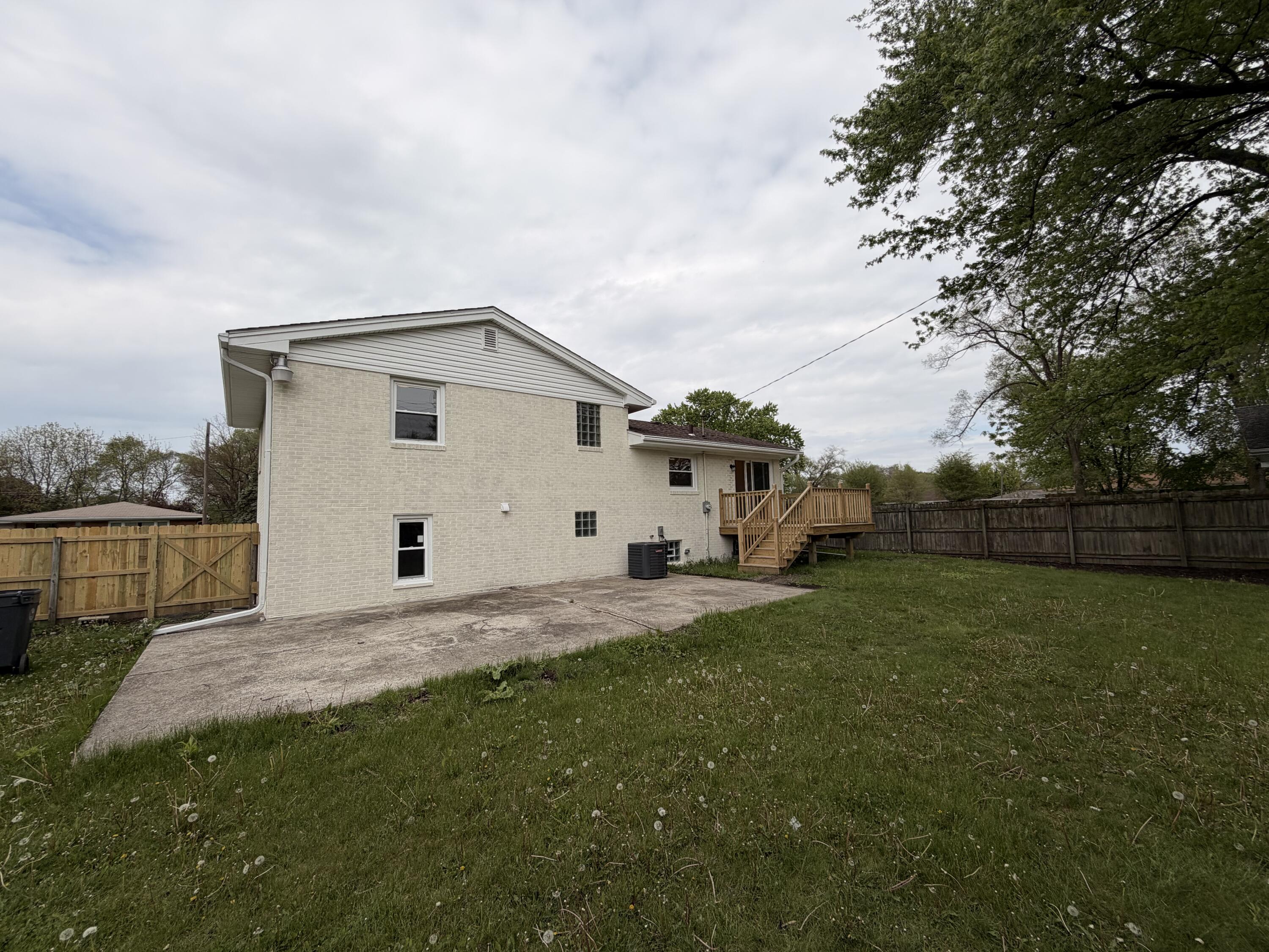 621 E 52nd Avenue, Merrillville, IN 46410; Image #3