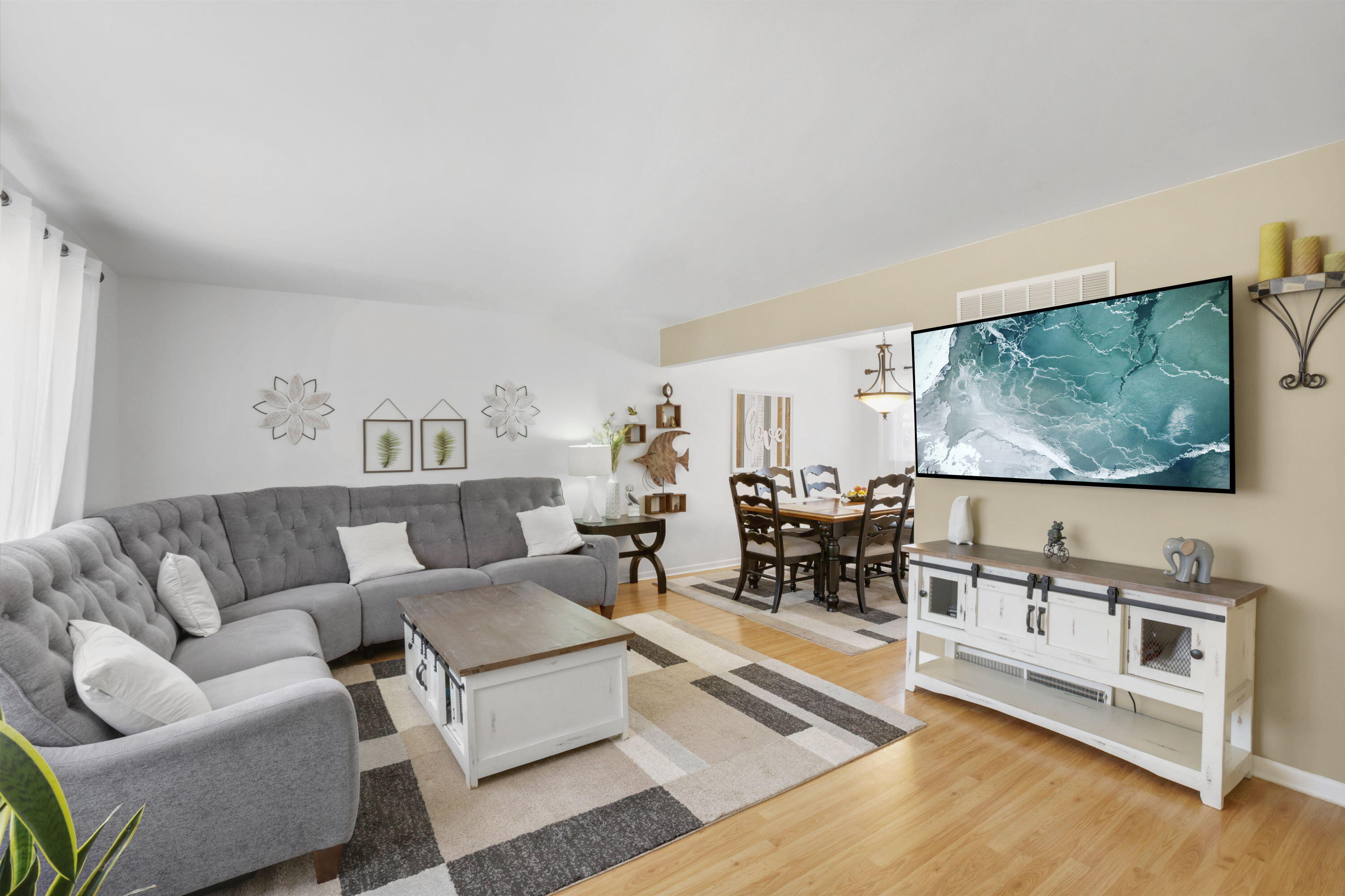 8612 Jefferson Avenue, Munster, IN 46321; Image #3