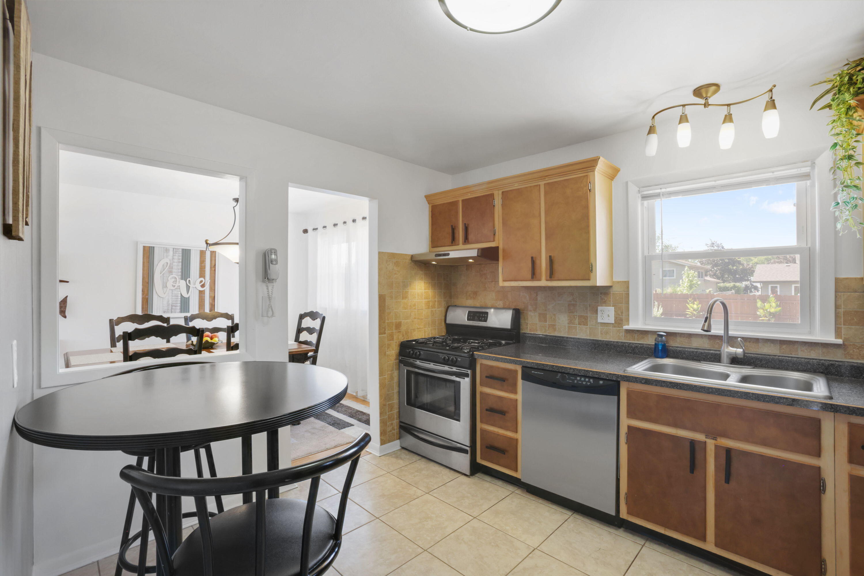 8612 Jefferson Avenue, Munster, IN 46321; Image #4