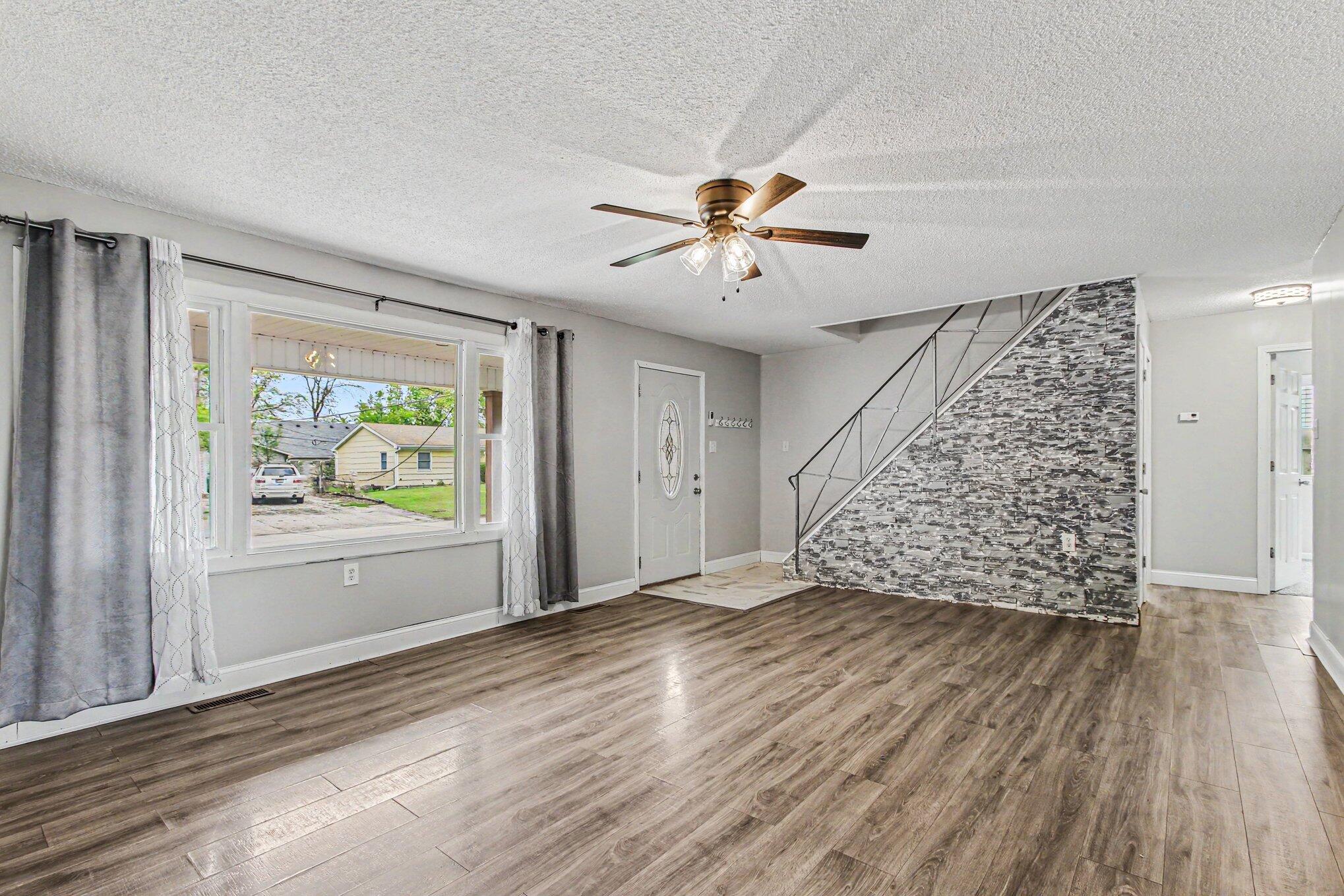 396 Clear Creek, Valparaiso, IN 46385; Image #4