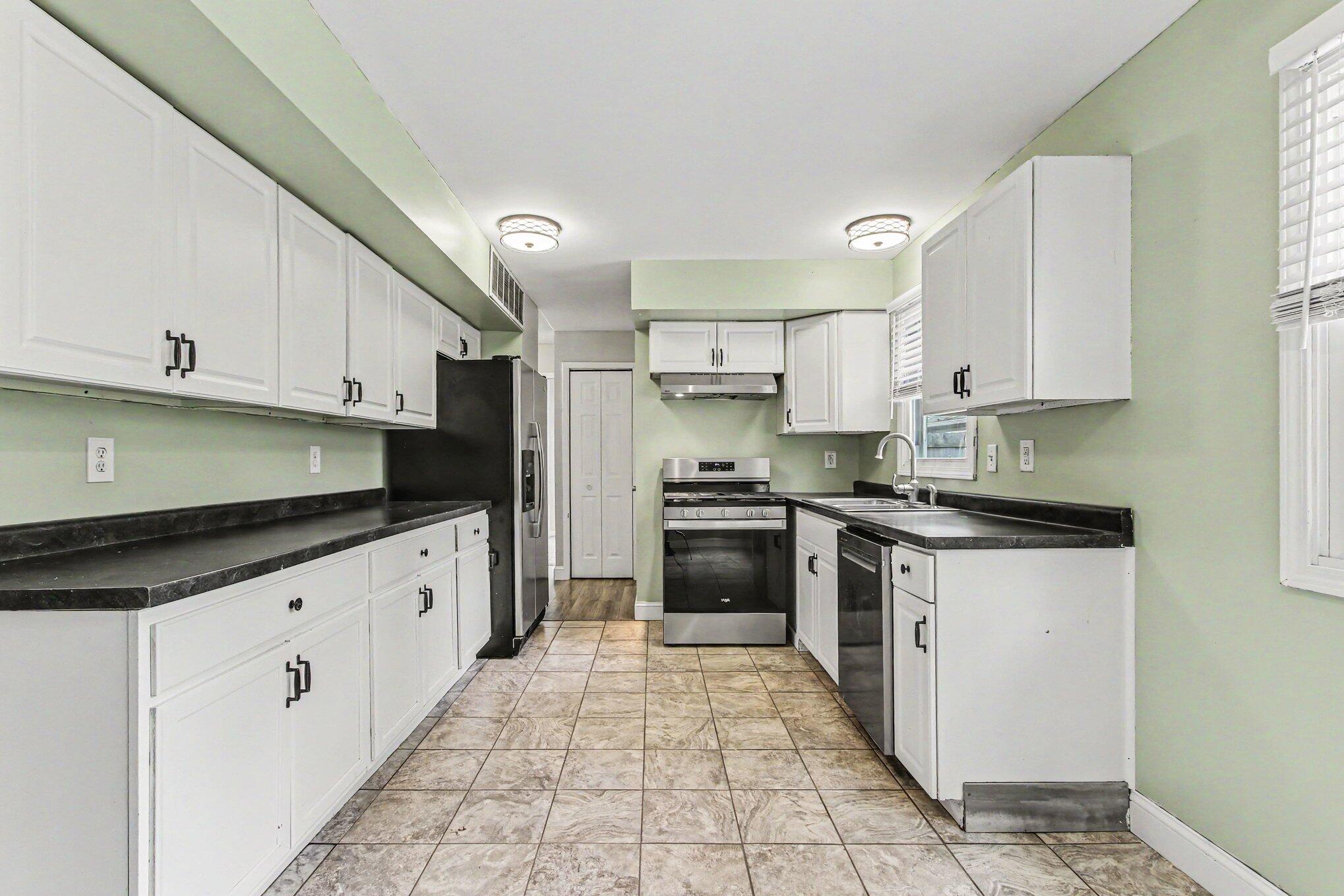 396 Clear Creek, Valparaiso, IN 46385; Image #8