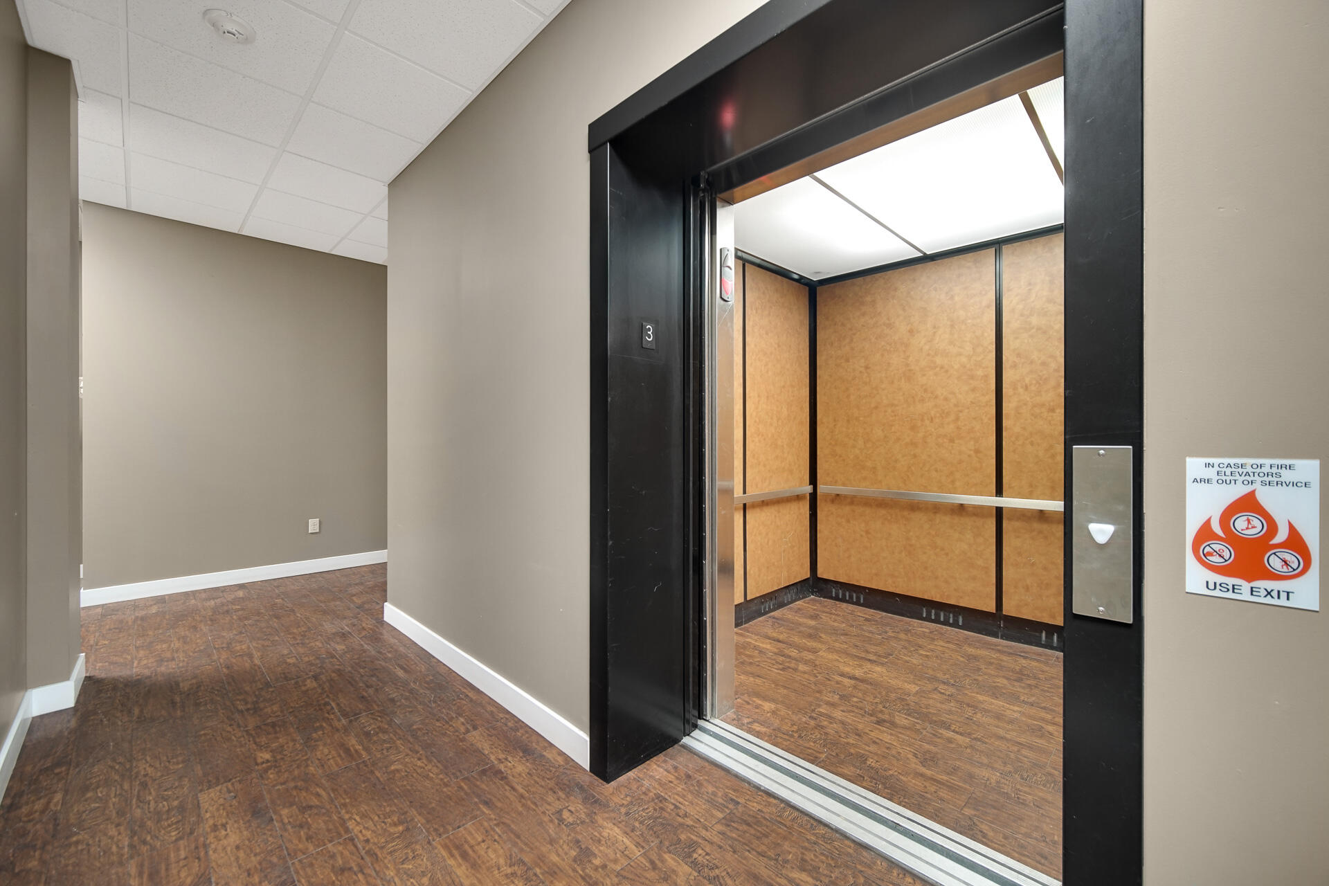 123 N Main Street, Crown Point, IN #301, 46307; Image #2