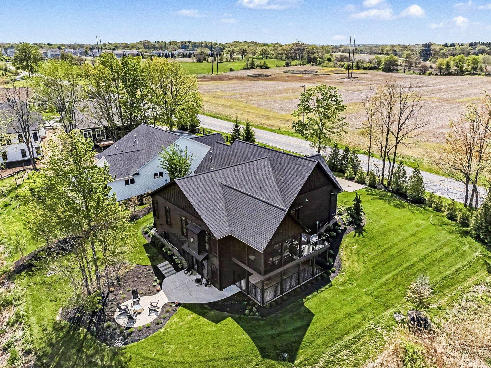 2201 Pepper Ridge Road, Valparaiso, IN 46385; Image #2