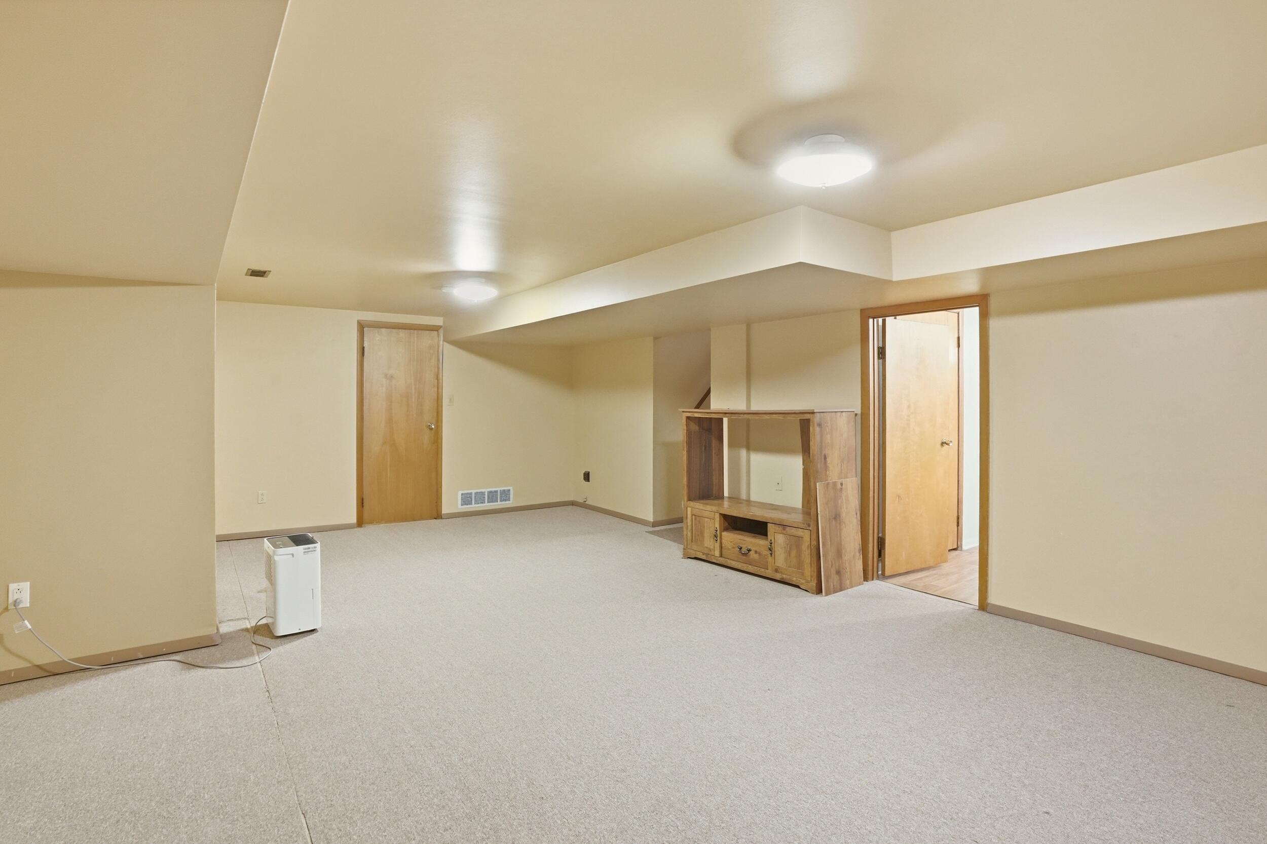 7605 W 86th Avenue, Crown Point, IN 46307; Image #17