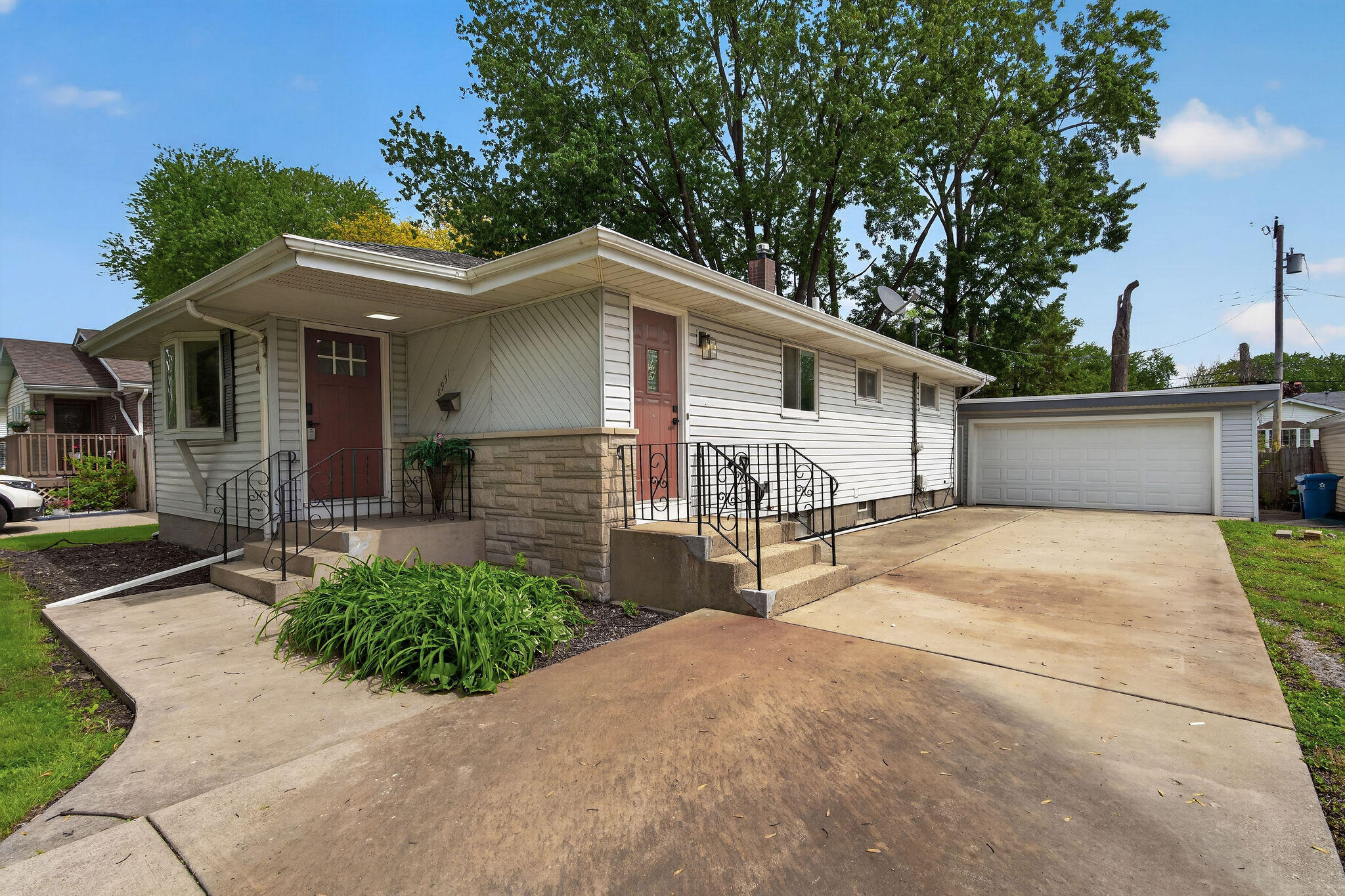 8951 O Day Drive, Highland, IN 46322; Image #3