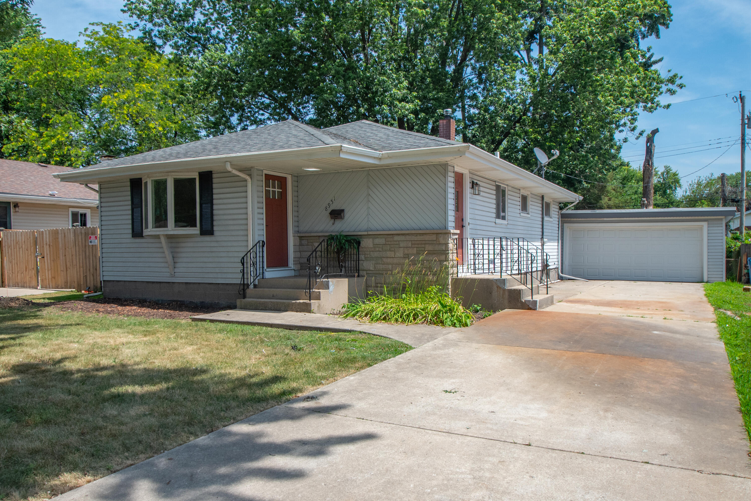 8951 O Day Drive, Highland, IN 46322; Image #49