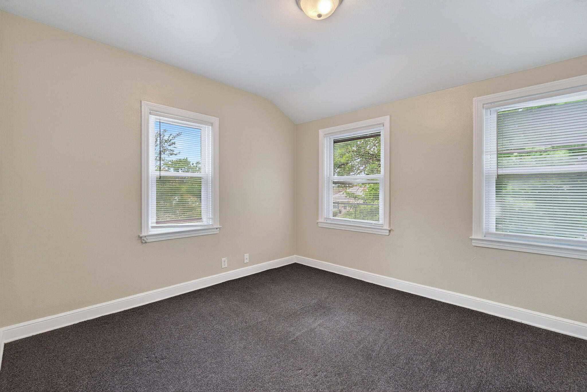 6542 S Mccook Avenue, Hammond, IN 46323; Image #16