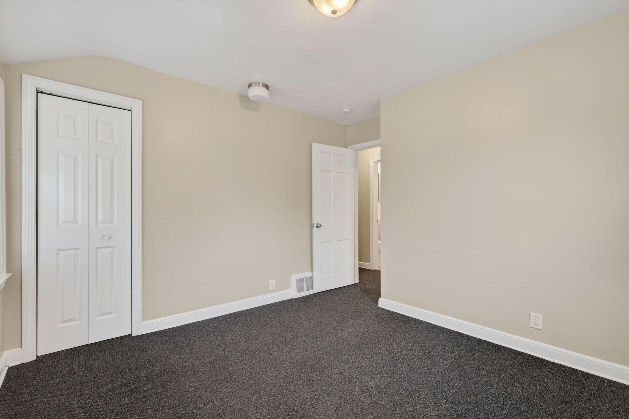 6542 S Mccook Avenue, Hammond, IN 46323; Image #18