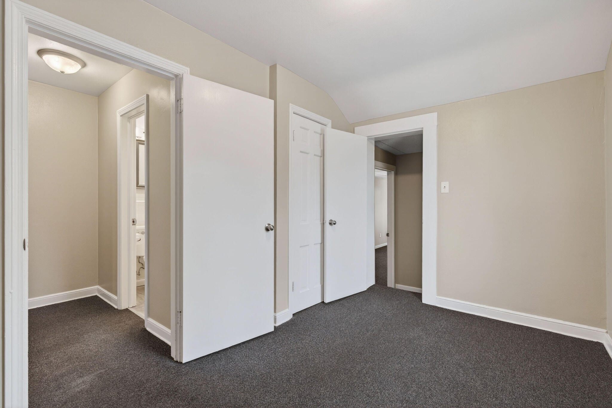 6542 S Mccook Avenue, Hammond, IN 46323; Image #21