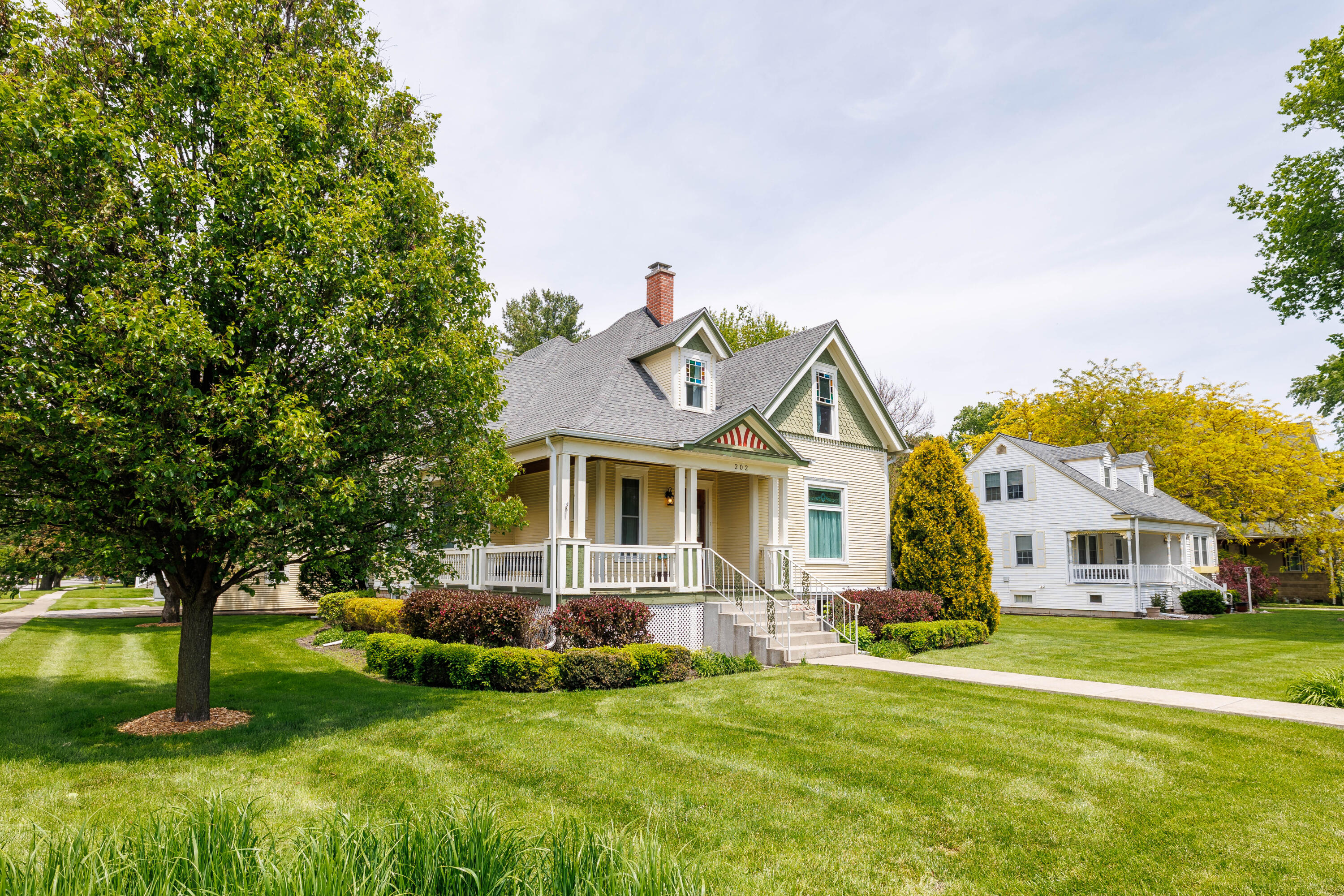 202 E Iroquois Street, Kentland, IN 47951; Image #10