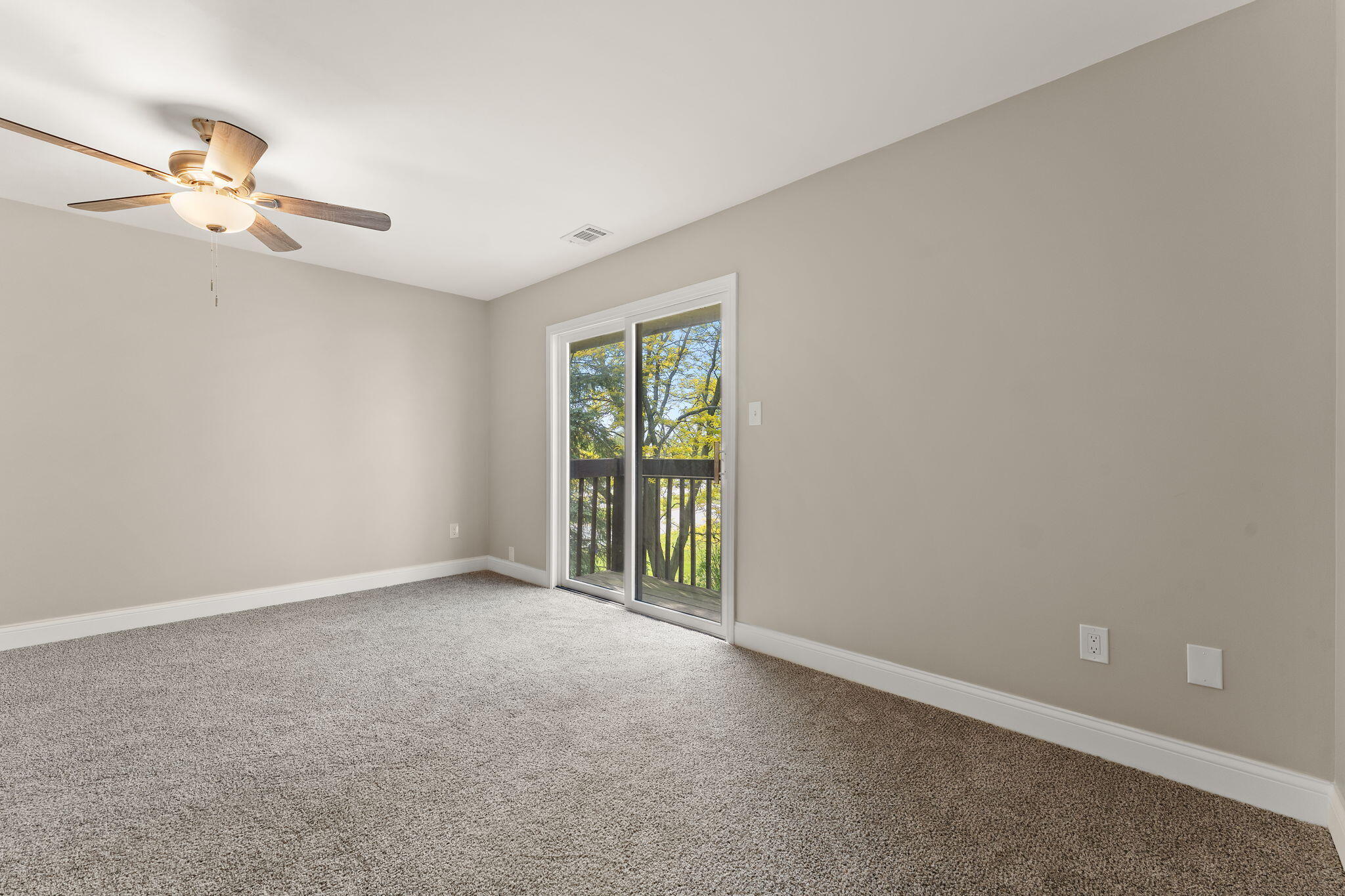 1538 Lake Street, Hobart, IN 46342; Image #22