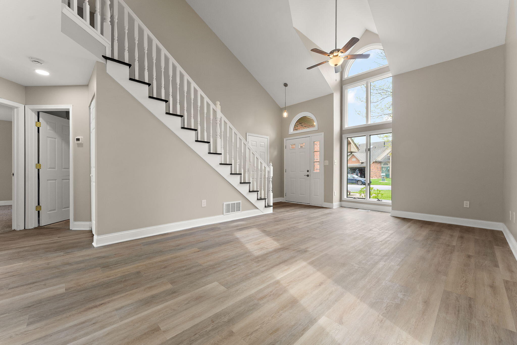 1538 Lake Street, Hobart, IN 46342; Image #9