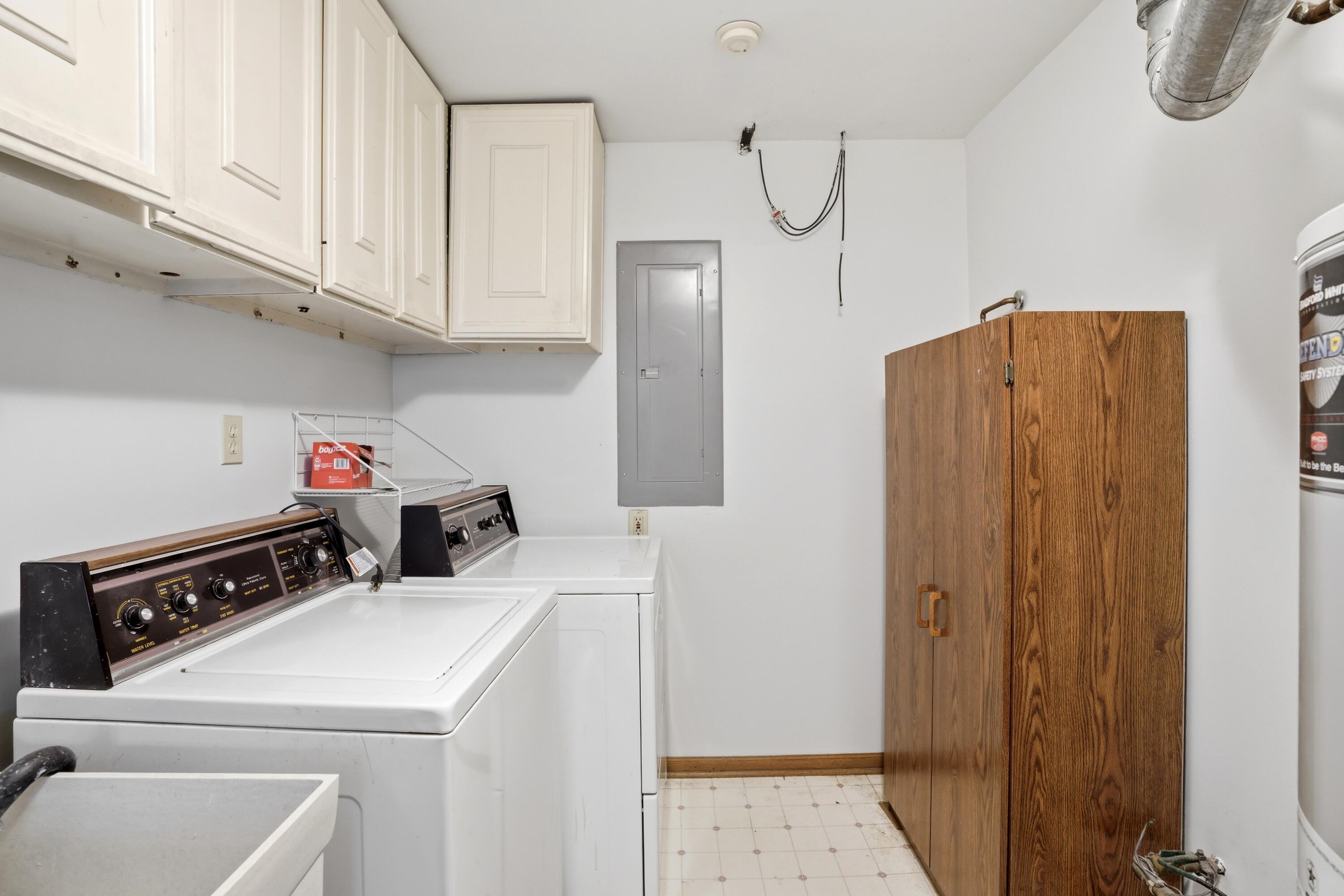 7617 Starling Drive, Schererville, IN 46375; Image #11