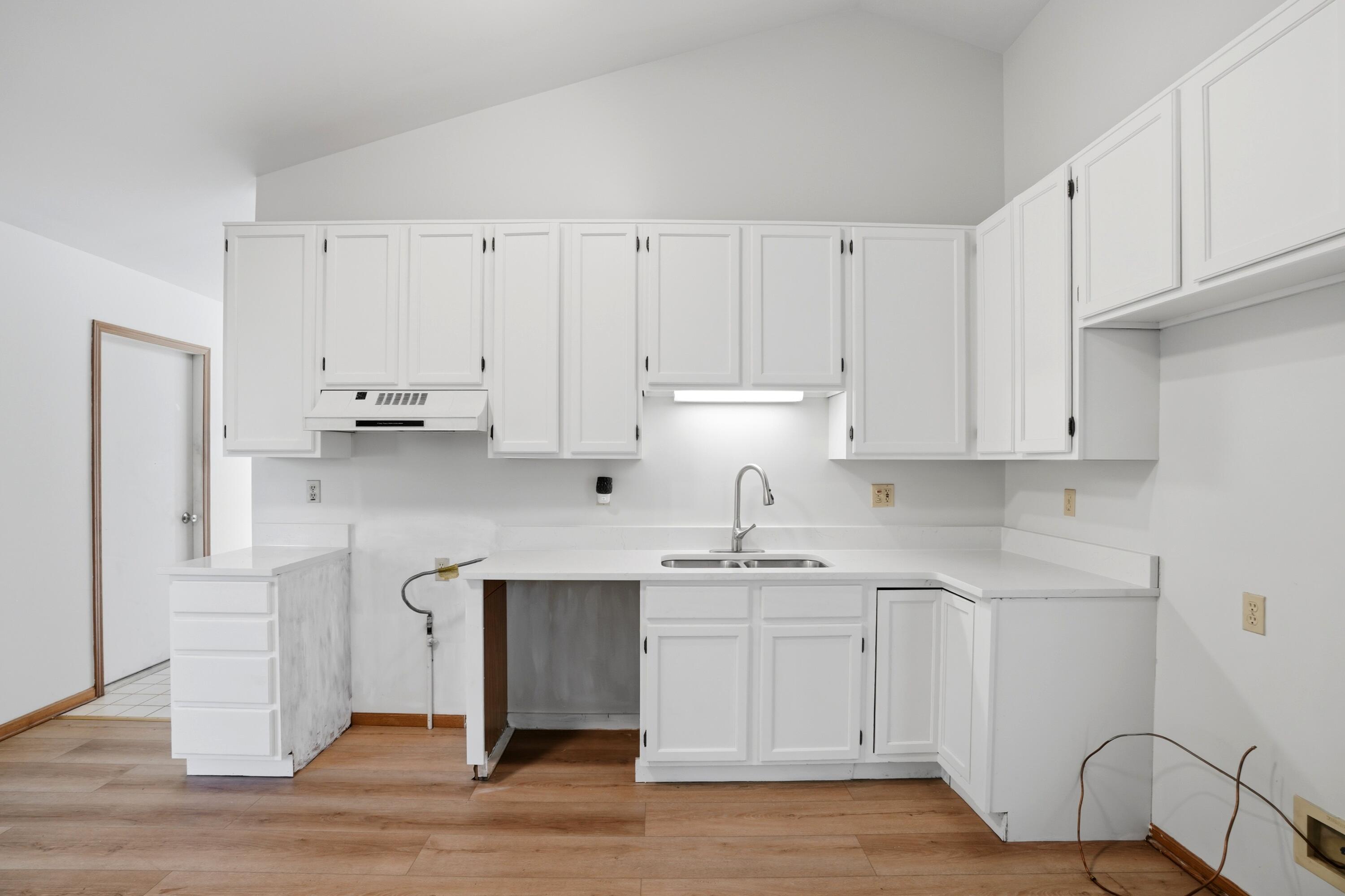 7617 Starling Drive, Schererville, IN 46375; Image #15
