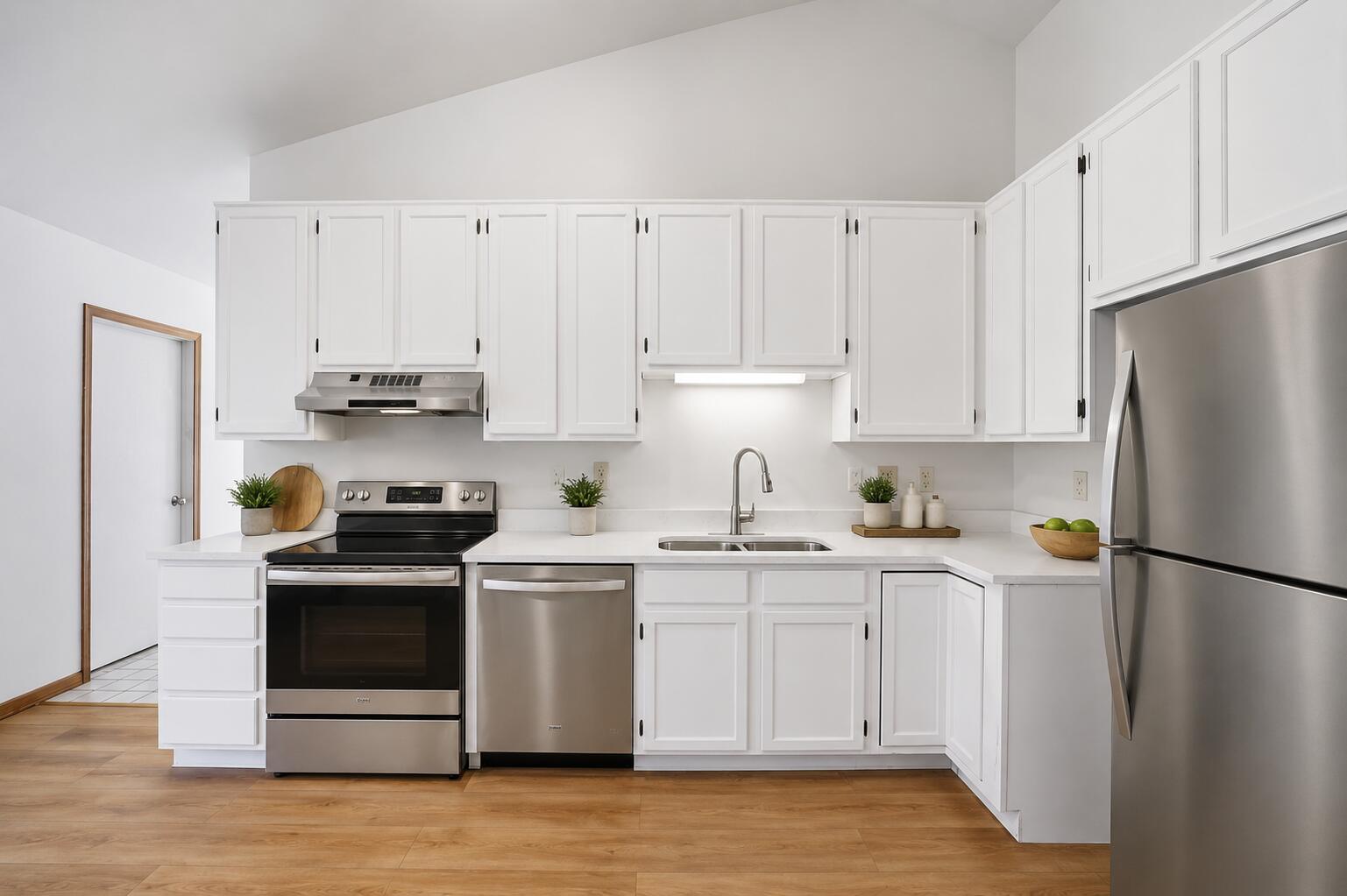 7617 Starling Drive, Schererville, IN 46375; Image #31