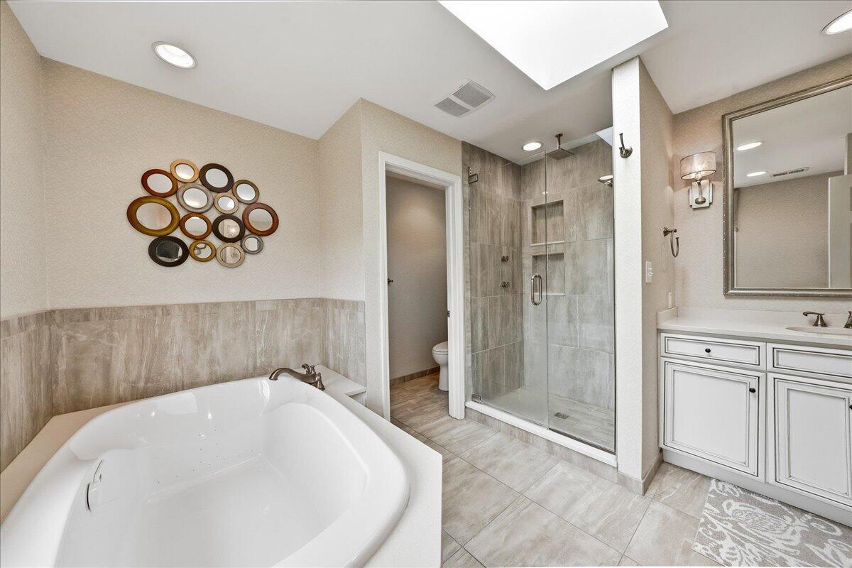 10204 Devonshire Lane, Munster, IN 46321; Image #30
