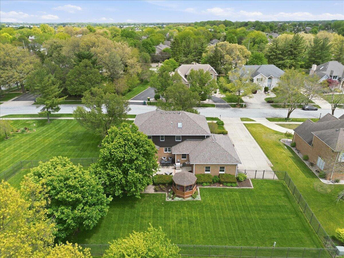10204 Devonshire Lane, Munster, IN 46321; Image #63