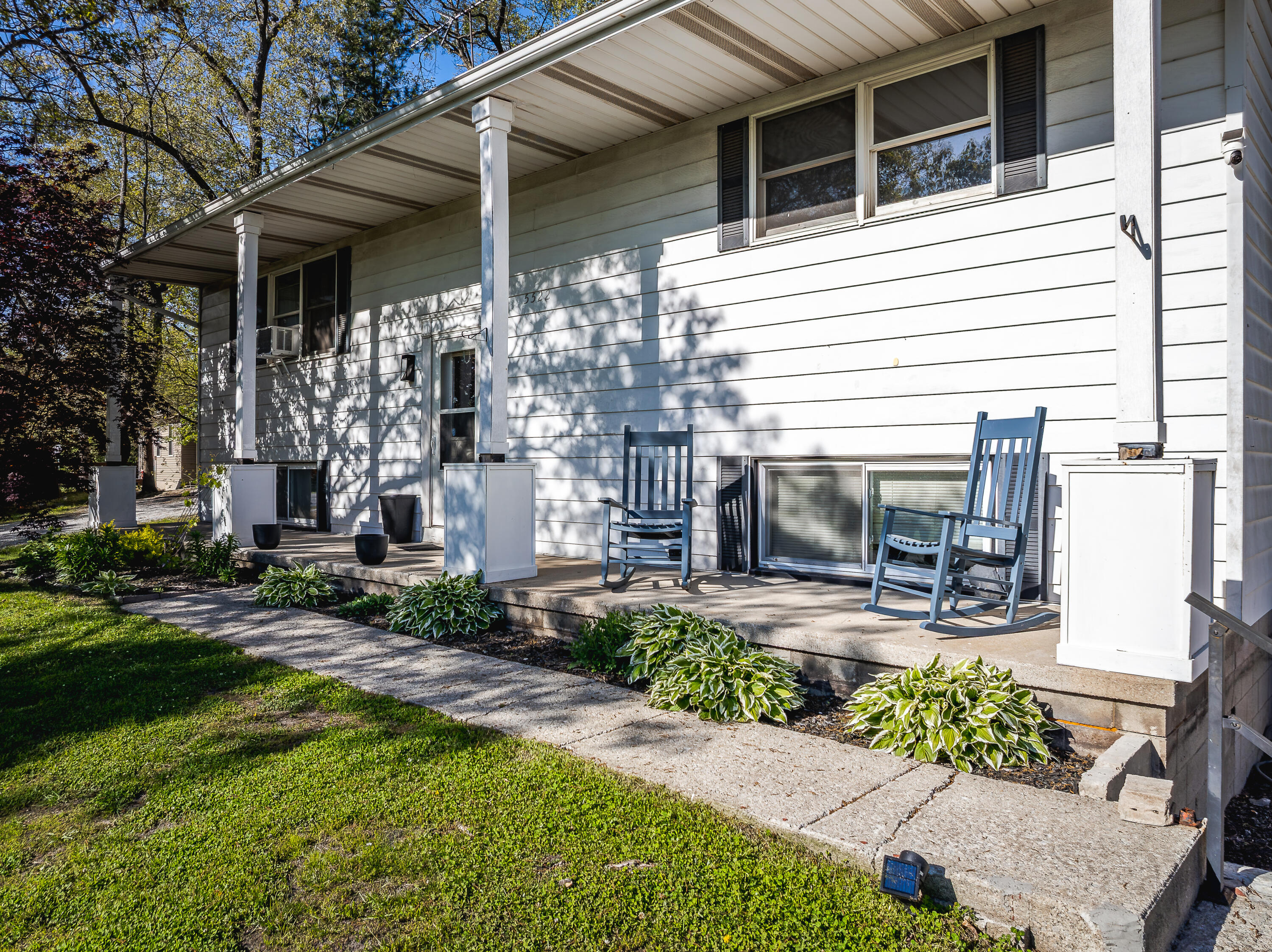 5522 E 989 N, DeMotte, IN 46310; Image #2